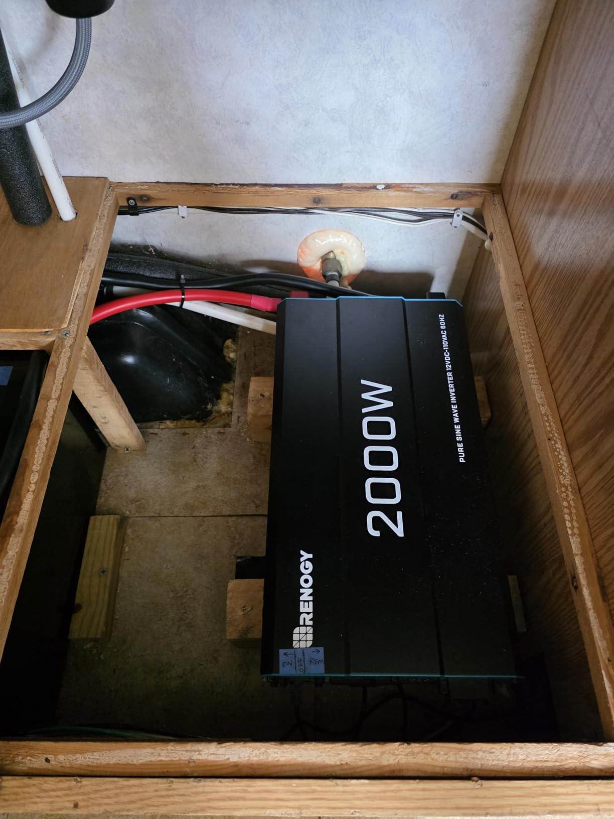 Renogy Inverter PUH, 3000W Pure Sine Wave Power Inverter with UPS Transfer Switch & Bluetooth, 12V DC to 120V AC Converter for RV, Truck, Home, Camping - 6000W Surge Power, Remote Monitoring customer photo 2