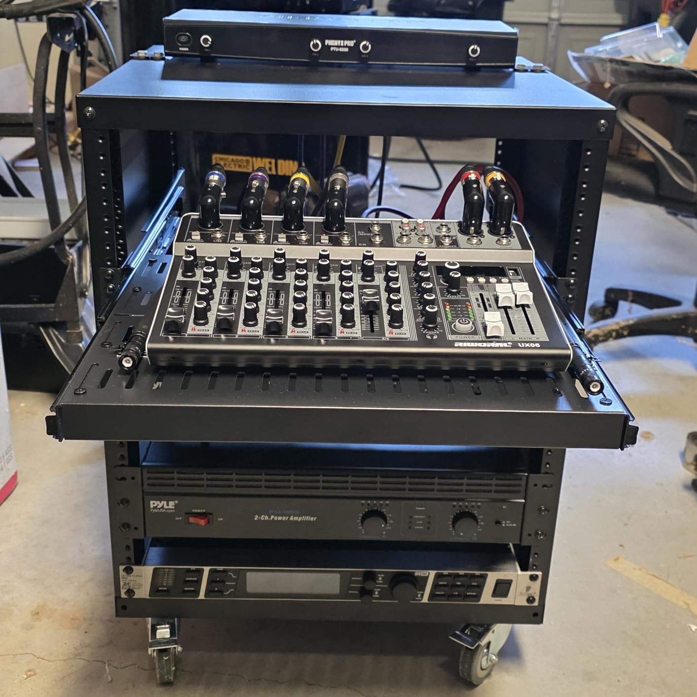 JINGCHENGMEI 1U Sliding Rack Shelf, 4-Post Vented Rack Mount Shelf 14-17
