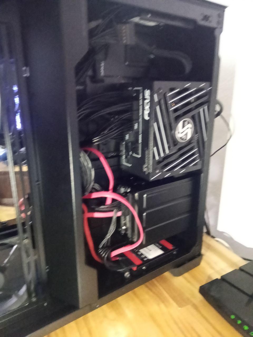 Seasonic Focus GX 1000W Power Supply ATX 3.1 PCIe 5.1 (12V-2x6) 10 Years Warranty Cybenetics Gold Fully Modular RTX 5090 AMD RX 9000 Ready customer photo 2
