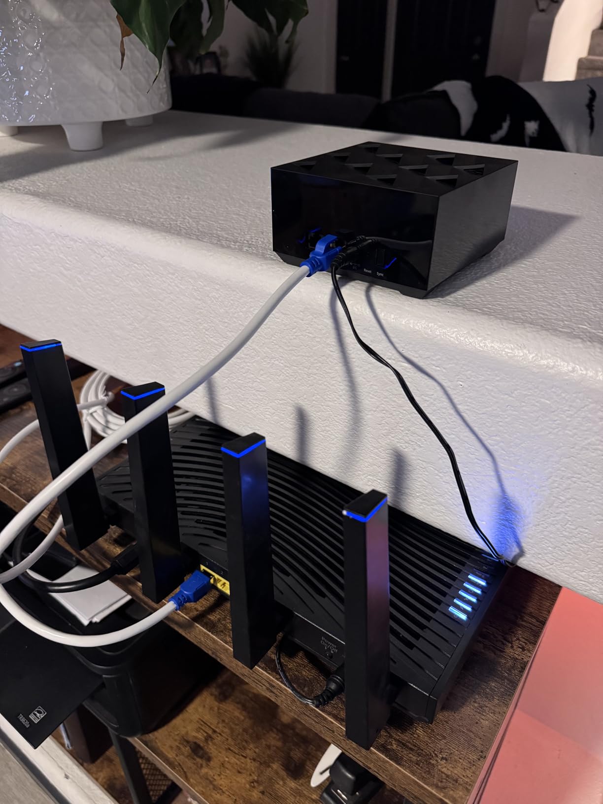 NETGEAR Nighthawk Tri-Band Whole Home Mesh WiFi 6 System (MK73S) - Router + 2 Satellite Extenders - 3Gbps Speed - Coverage up to 4,500 sq. ft., 25 Devices - Includes 1-Year Armor - AX3000 802.11ax customer photo 2