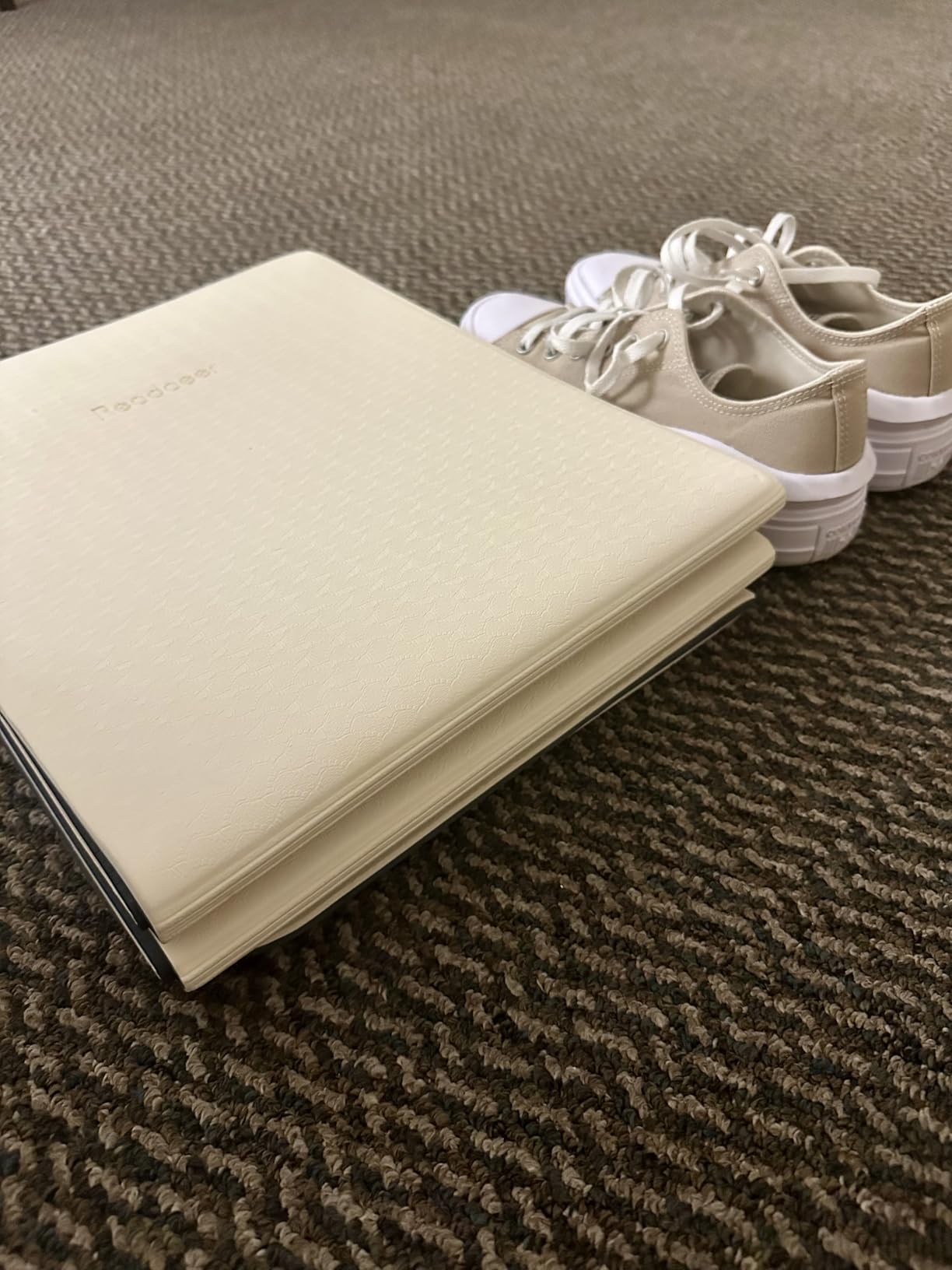 Readaeer Foldable Yoga Mat for Travel Folding Yoga Mat 6mm Thick with Carrying Bag, Non-Slip TPE Exercise Pilates Mat for 72