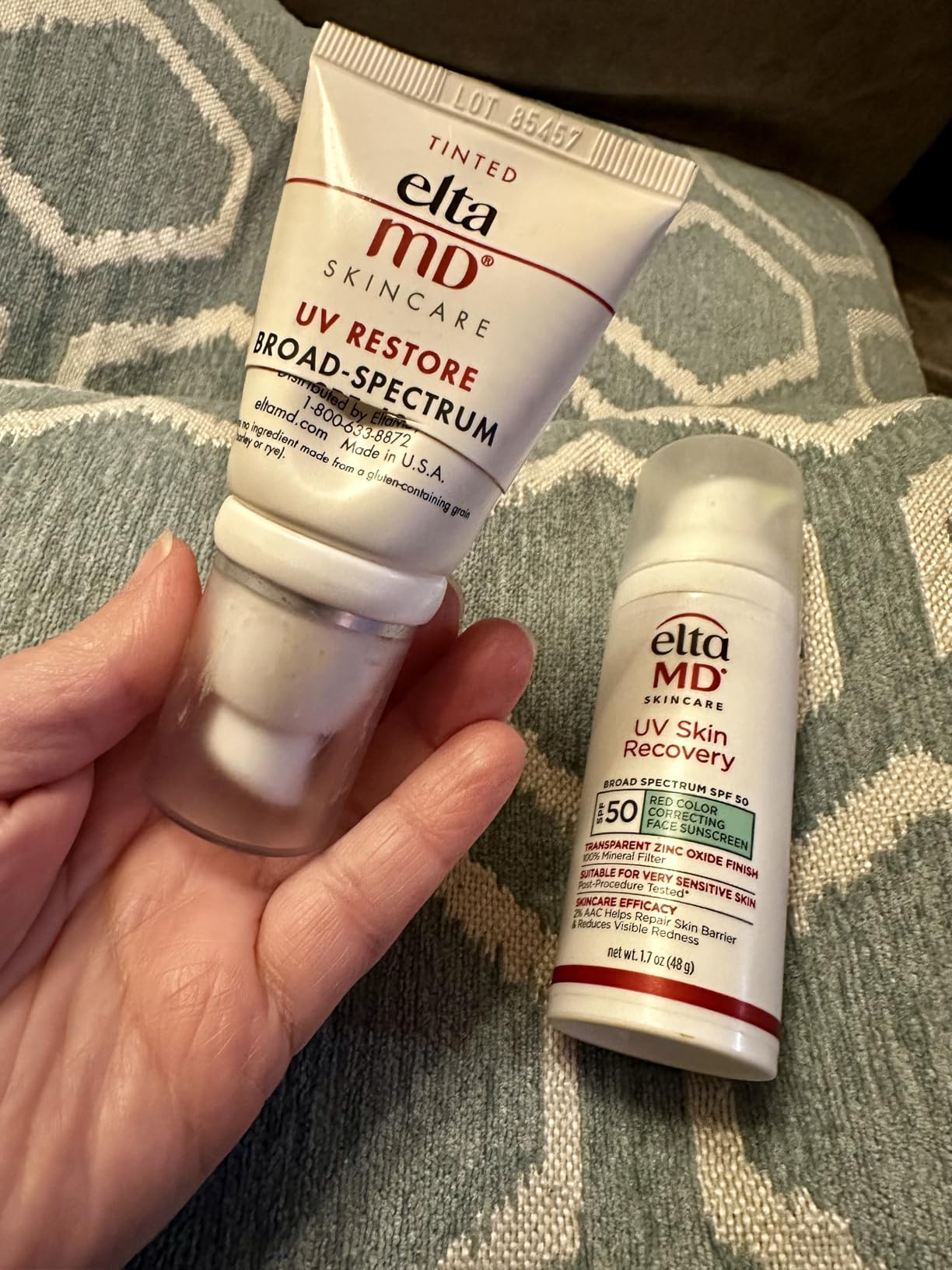 EltaMD UV Skin Recovery Face Sunscreen with Zinc Oxide, All Mineral, Safe for Sensitive Skin SPF 50 customer photo 2