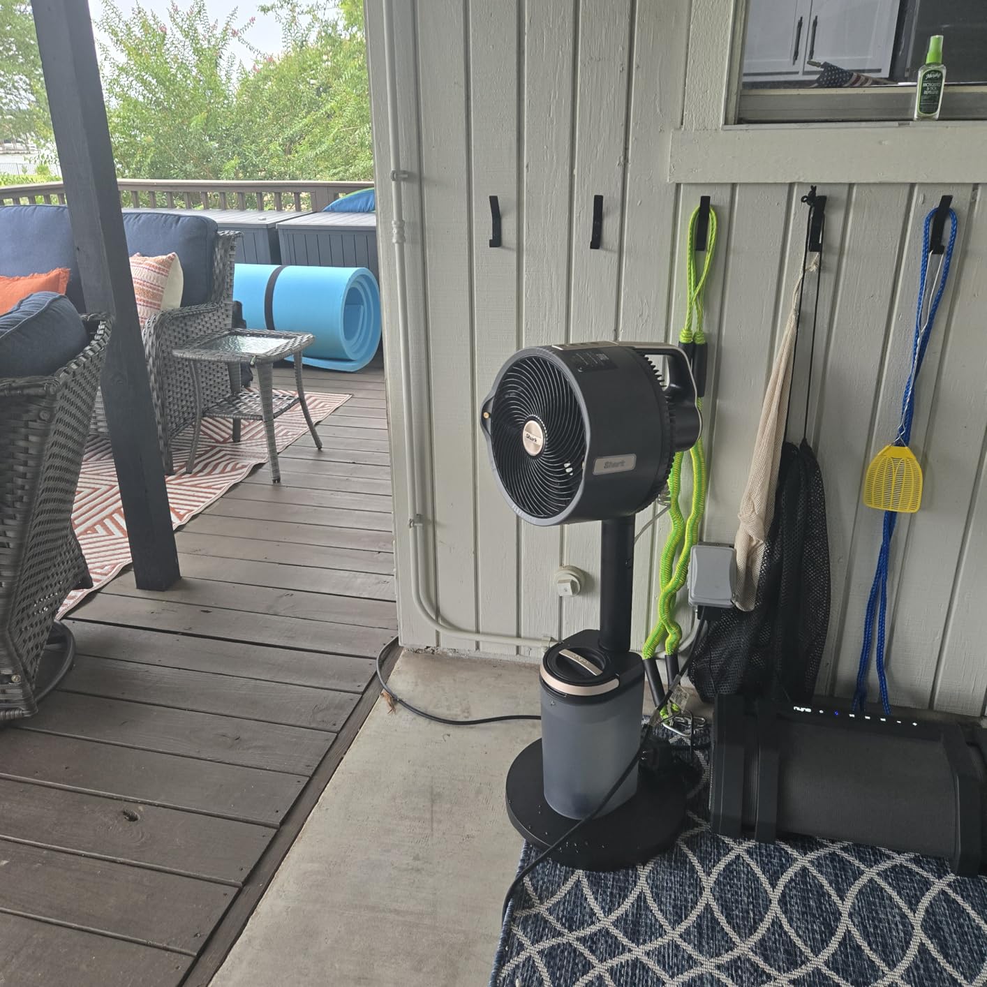 Shark FlexBreeze Pro Mist Fan - Indoor & Outdoor, Integrated Misting, Pedestal to Tabletop, Corded or Cordless, Up to 24-Hr Battery, Oscillating, Charcoal Grey, FA302 (2025 Release) customer photo 2
