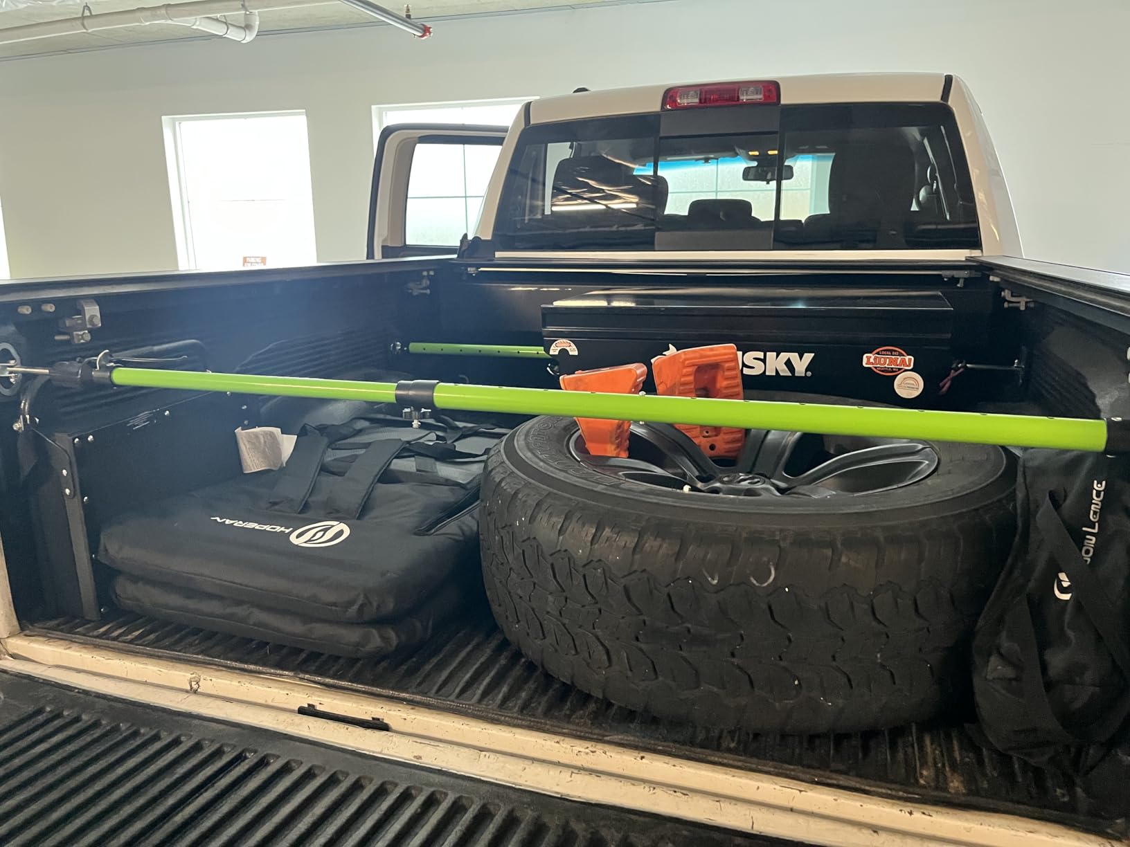 KILOUPOLE Adjustable Cargo Bars, 40