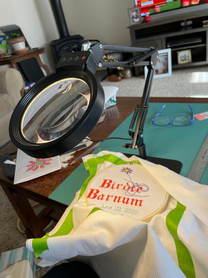 10X 30X Large Magnifying Glass with Light and Stand, 5-inch Lighted Magnifier, 72 LED 3 Color Modes Stepless Dimmable, Hands-Free Magnifying Glass Desk Lamp for Reading Craft Hobby Close Work Black customer photo 1