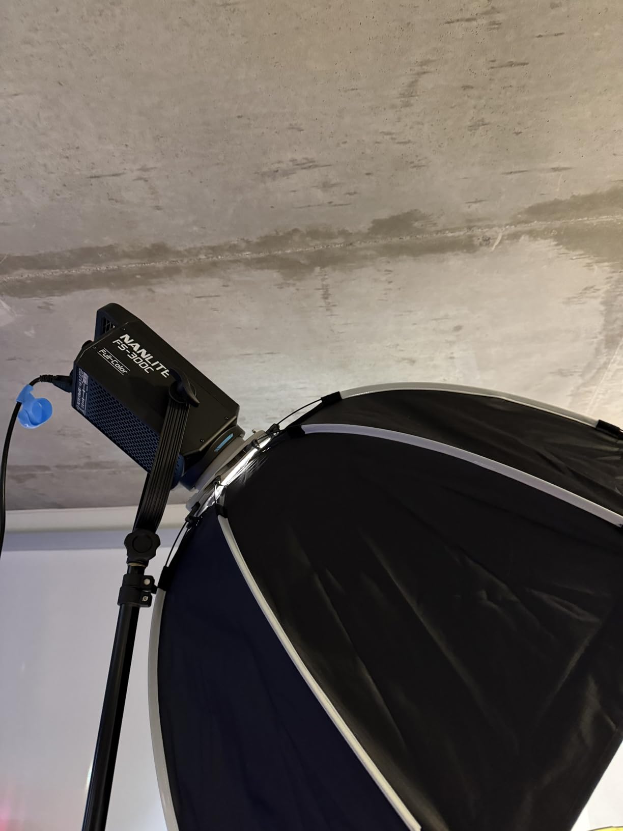Nanlite FS-300C 300w RGB Studio Spotlight, 2700K-7500K, APP Control,Led Video Light Bowens Mount for Photography, Videography,Live Streamer,Content Creation customer photo 1