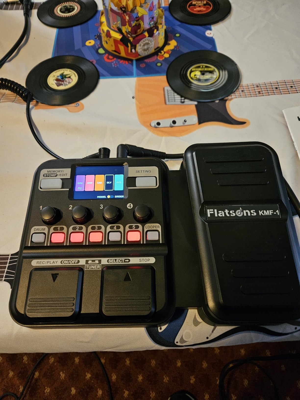 Flatsons KMF-1 Guitar Pedal, 77 Effects Guitar Multi Effects Pedal with 50 Preset, 42 Drum Rhythm, 18 Amp/Cab, Upgraded Color Screen, Aux In, Guitar Tuner Looper Expression Wah Volume Distortion Pedal customer photo 1