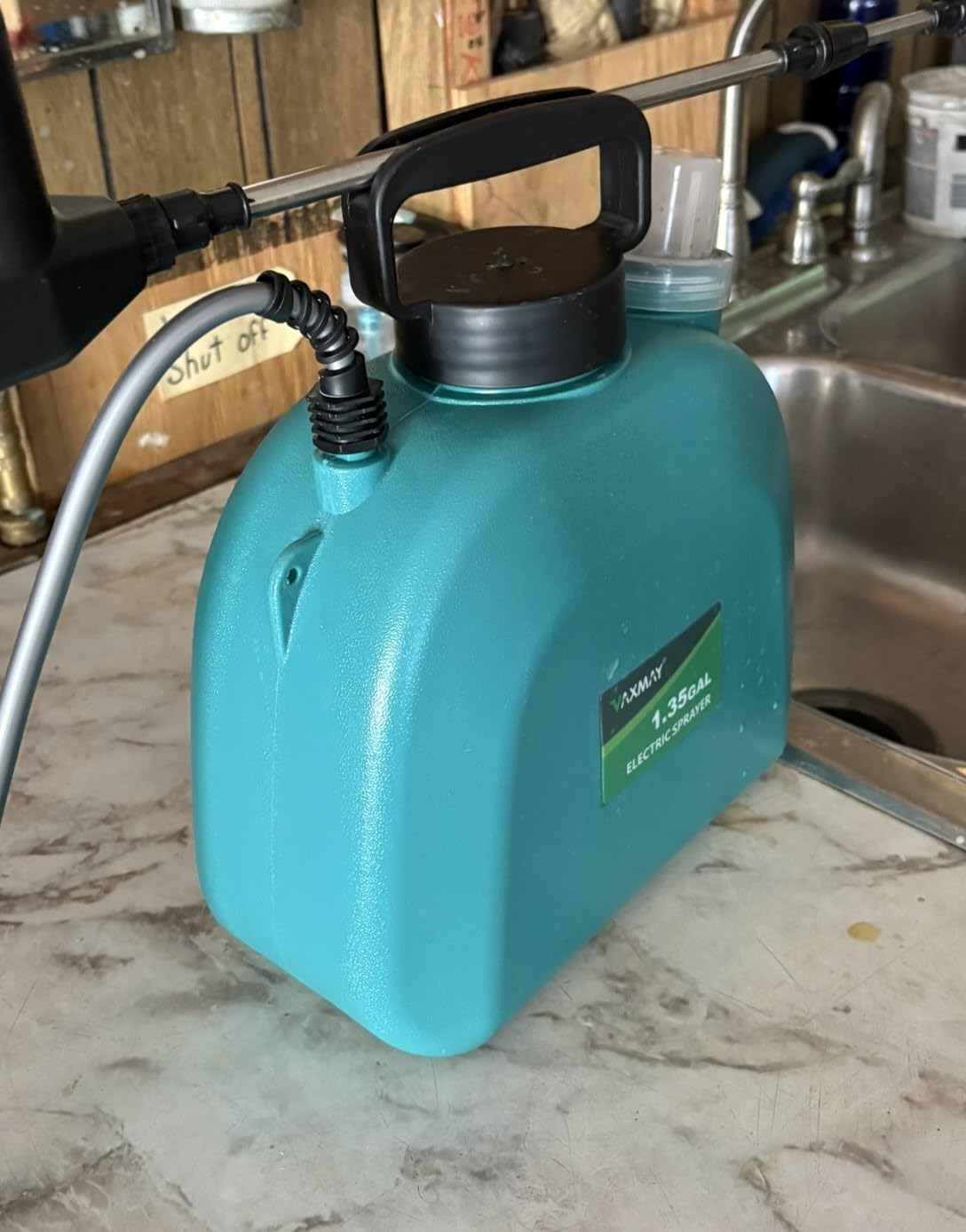 Battery Powered Sprayer 2 Gallon, 2026 Upgrade Electric Sprayer with 3 Adjustable Speed customer photo 2