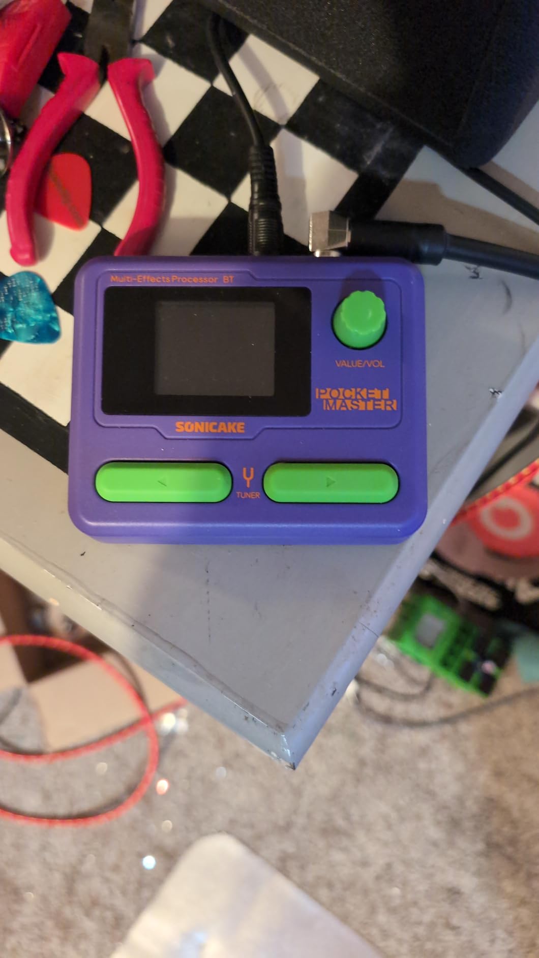 SONICAKE Pocket Master-Portable Multi Effects Pedal, 100+ Built-in Effects, Amp Modeling, IR Cabinets Simulation customer photo 1