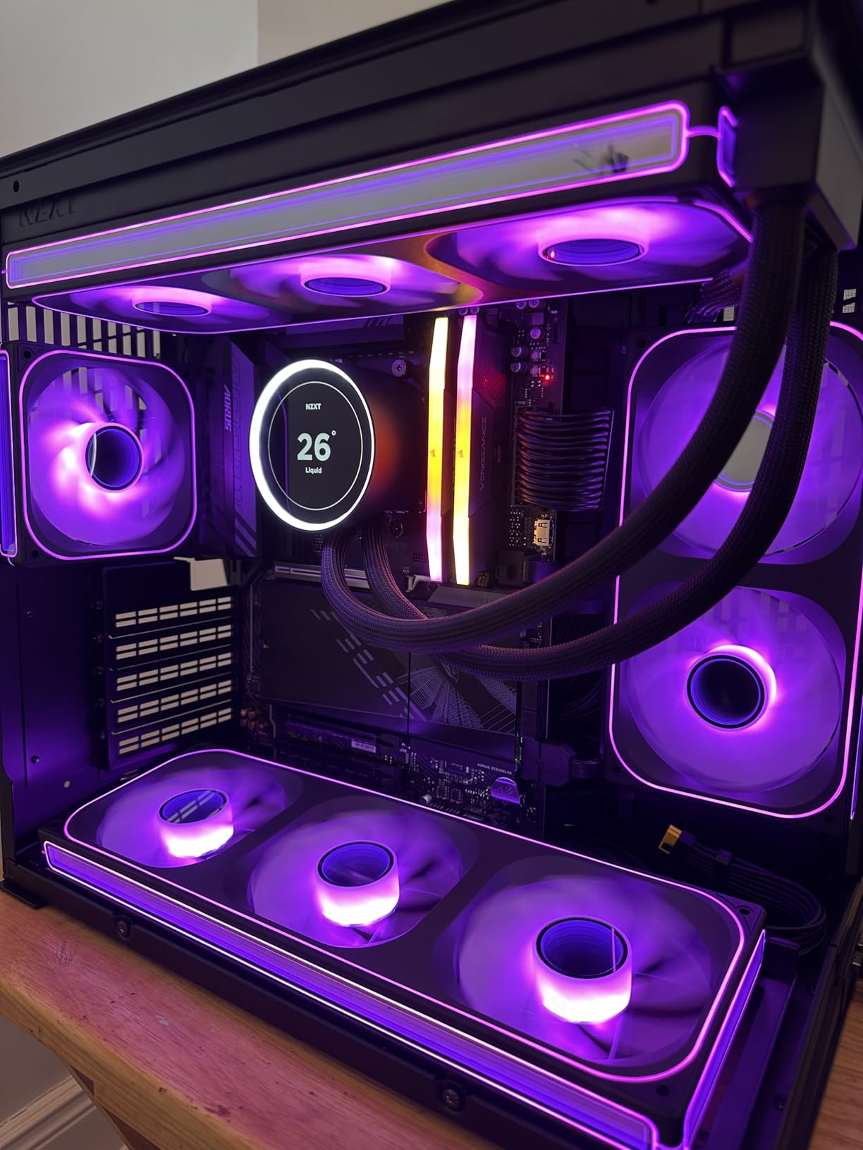Gigabyte B850 AORUS Elite WIFI7 AMD AM5 ATX Motherboard customer photo 1