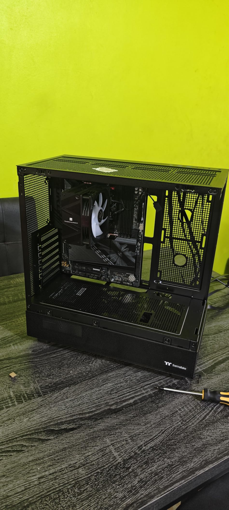 Gigabyte B850 AORUS Elite WIFI7 AMD AM5 ATX Motherboard customer photo 2
