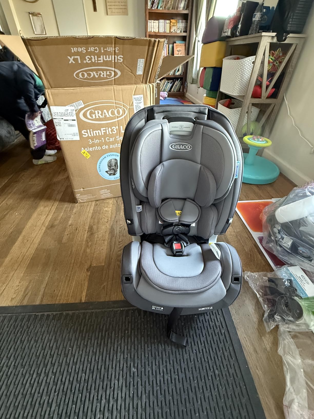 Graco SlimFit3 LX 3-in-1 Slim Car Seat, Rear Facing, Forward Facing to Highback Booster Car Seat, Kunningham customer photo 2