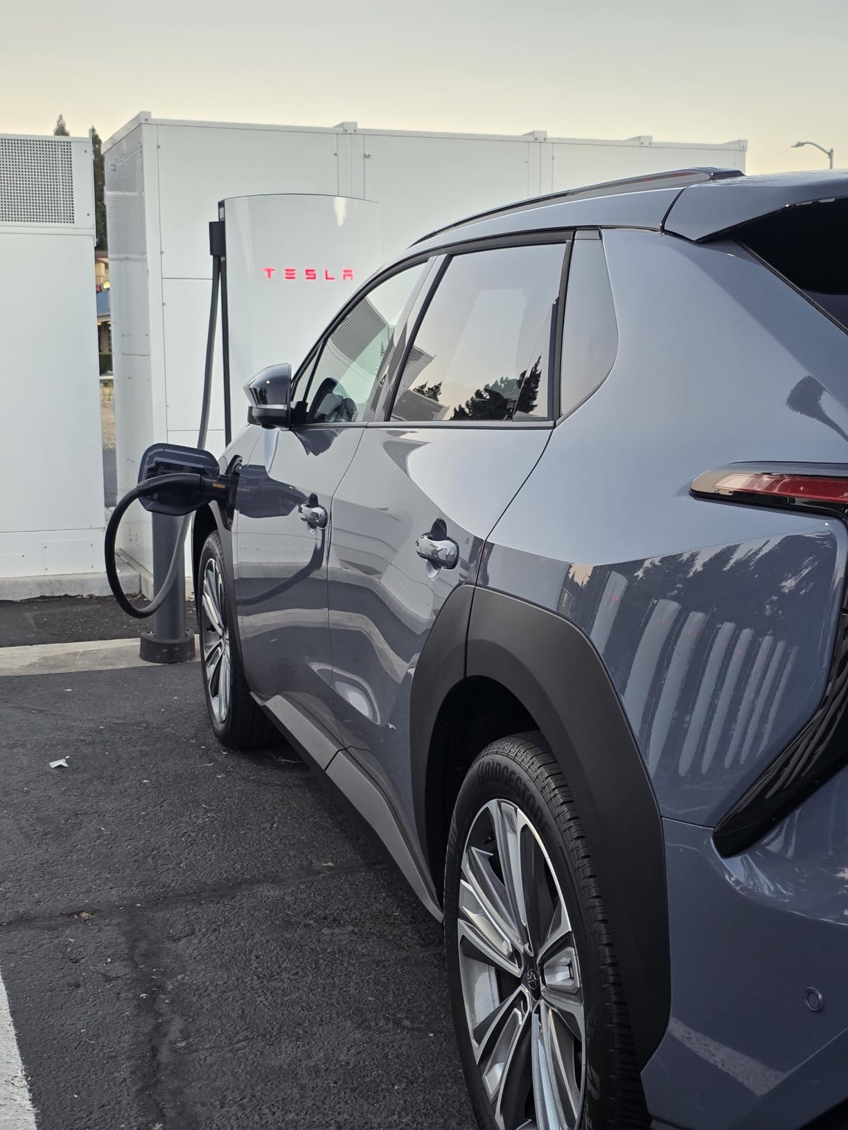 DEWALT NACS to CCS1 Fast Charging Adapter, 500A/ 1000V, Fast Charge Your CCS1 EV at Tesla Superchargers, Compatible with Select EVs. customer photo 1