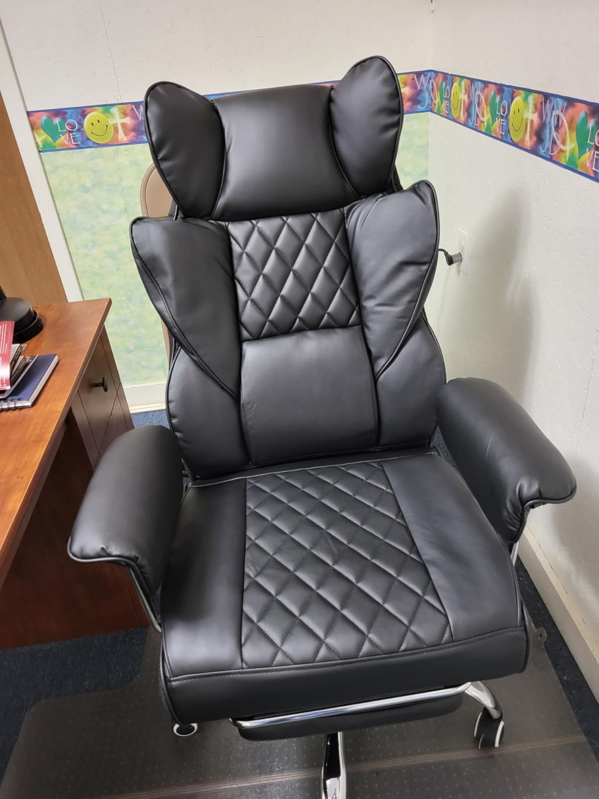 COMHOMA Big and Tall Gaming Chair with Pocket Spring Lumbar Support, Ergonomic Office Chair with Footrest, Executive Desk Chair with Outward Fixed Soft Armrests, Computer Chair with High Back, Green customer photo 2