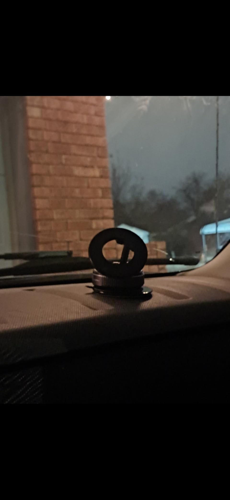 REOKILY 2026 Upgraded Vacuum Magnetic Car Phone Holder 360° Reinforced 96LBS Ultra Suction Cup Phone Mount for MagSafe Cell Phone Holders for Your Car/Gym/Mirror Mount for iPhone & Android customer photo 2