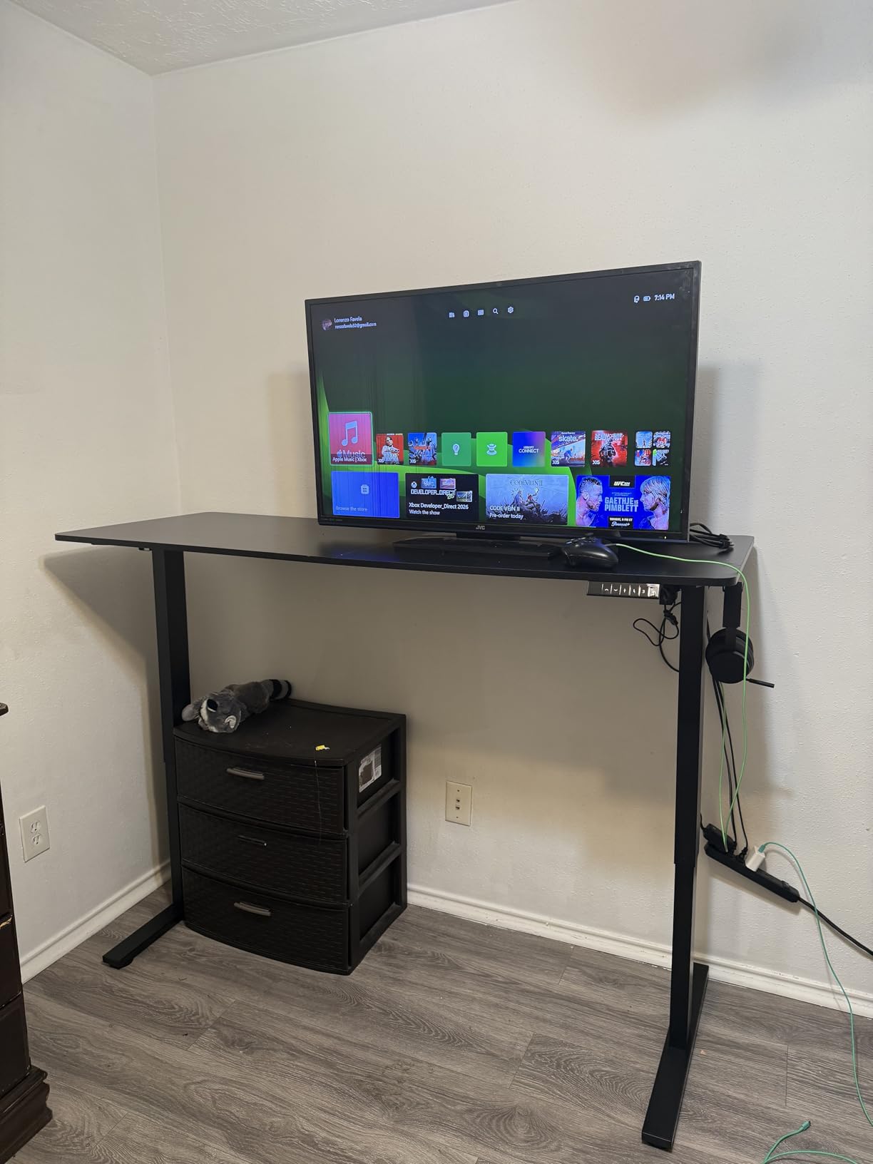SANODESK Dual Motor Electric Standing Desk 79 x 32 Inches, Height Adjustable Sit Stand Desk with Large Splice Board for Home Office, Computer Workstation, Study & Gaming, Black Frame/Black Top customer photo 1