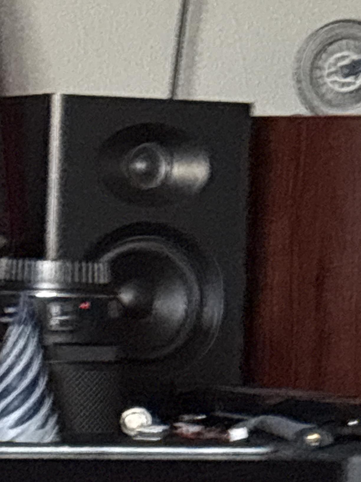 Computer Speakers for Desktop PC, 60W Bluetooth Surround Sound Speakers with Bass, Compact Powered Bookshelf Speakers for Office, Monitors, Laptop, Gaming, TV, Gifts (White, Pair) customer photo 2