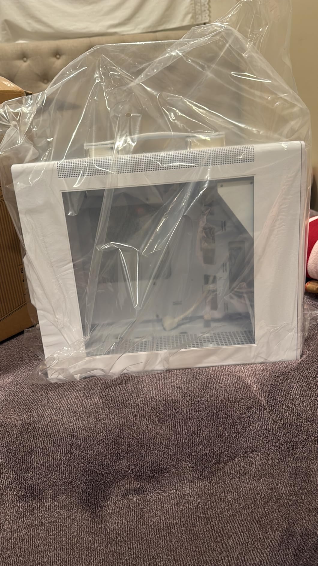 b-Pellucid Mini Black Gaming MicroATX Case with USB C. Support up to 6 x 120mm fans for Extreme Cooling with Tempered Glass side window. Carrying Handle for Portability to any BYOC Lanparty. customer photo 1
