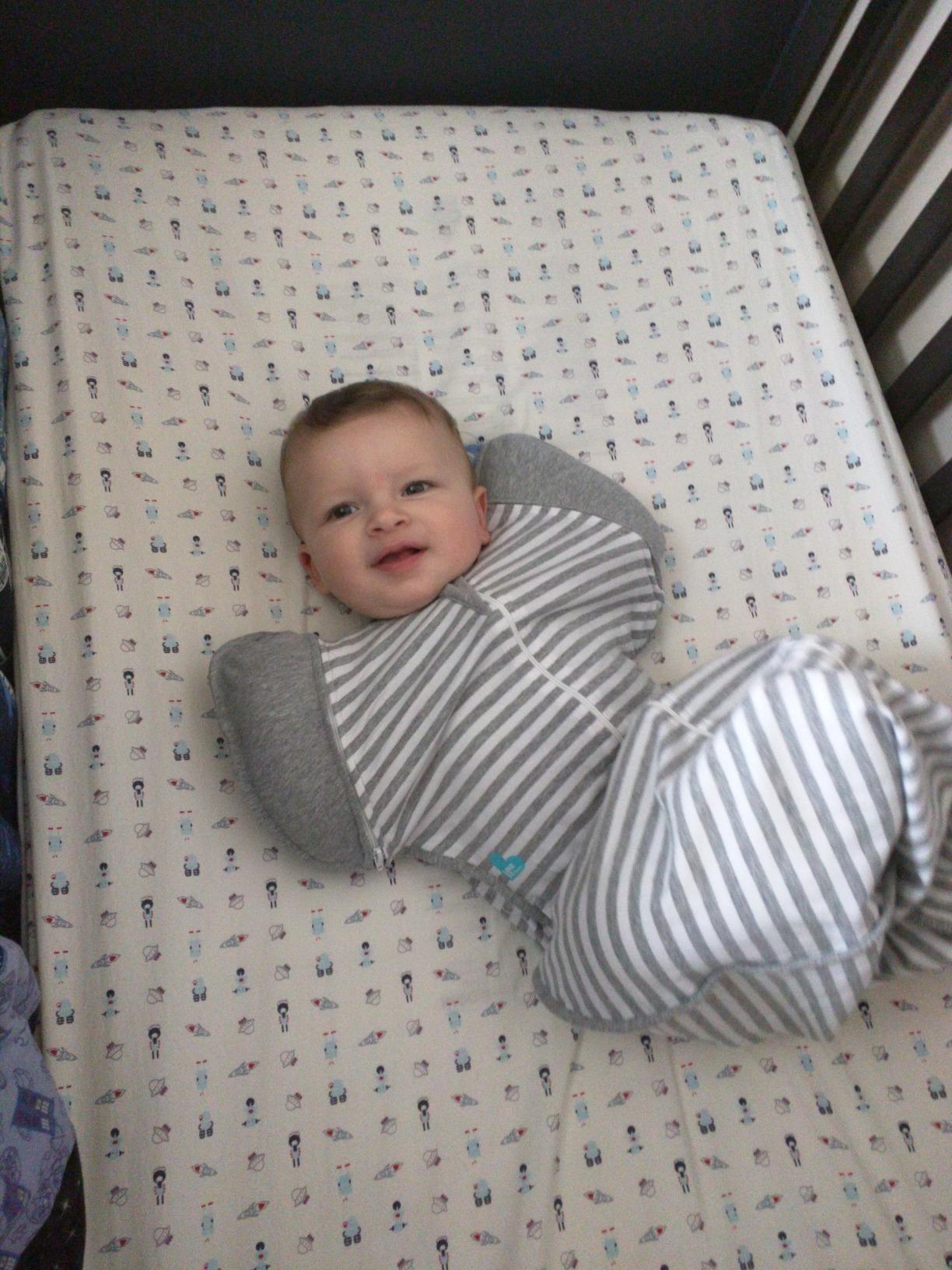 Love to Dream Transition Bag Organic 1.0 TOG, Cream, Medium, 13-19 lbs., Patented Zip-Off Wings, Gently Help Baby Safely Transition from Being swaddled to arms Free Before Rolling Over customer photo 2