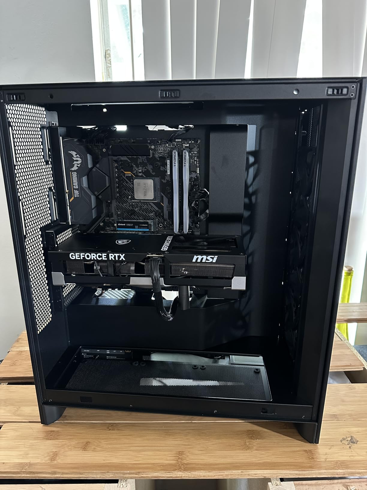 msi Gaming RTX 5090 32G Ventus 3X OC Graphics Card (32GB GDDR7, 512-bit, Extreme Performance: 2452 MHz, DisplayPort x3 2.1a, HDMI 2.1b, NVIDIA Blackwell Architecture) customer photo 2
