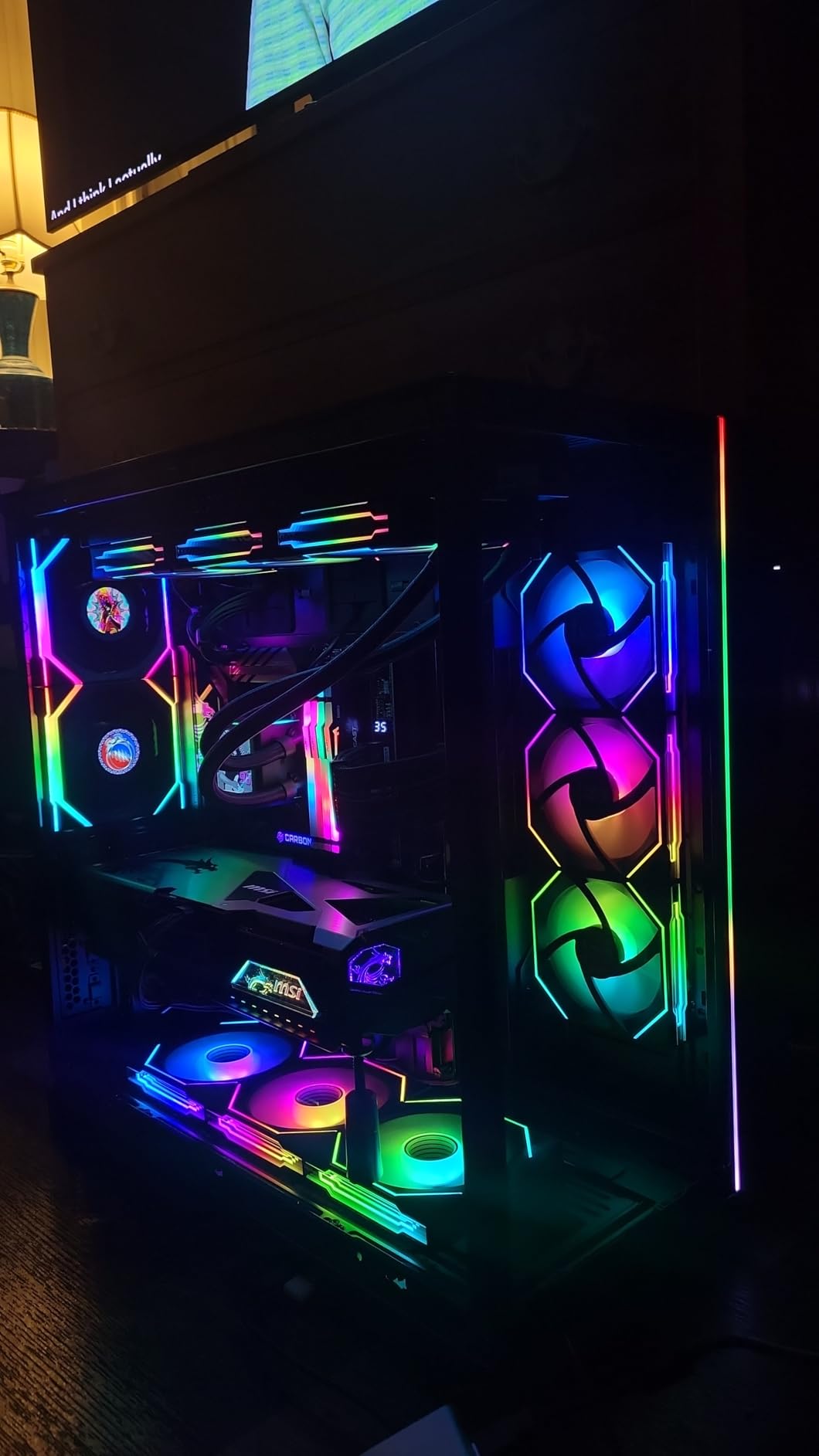 msi Gaming RTX 5090 32G Vanguard SOC Graphics Card (32GB GDDR7, 512-bit, Extreme Performance: 2527 MHz, DisplayPort x3 2.1a, HDMI 2.1b, NVIDIA Blackwell Architecture) customer photo 1