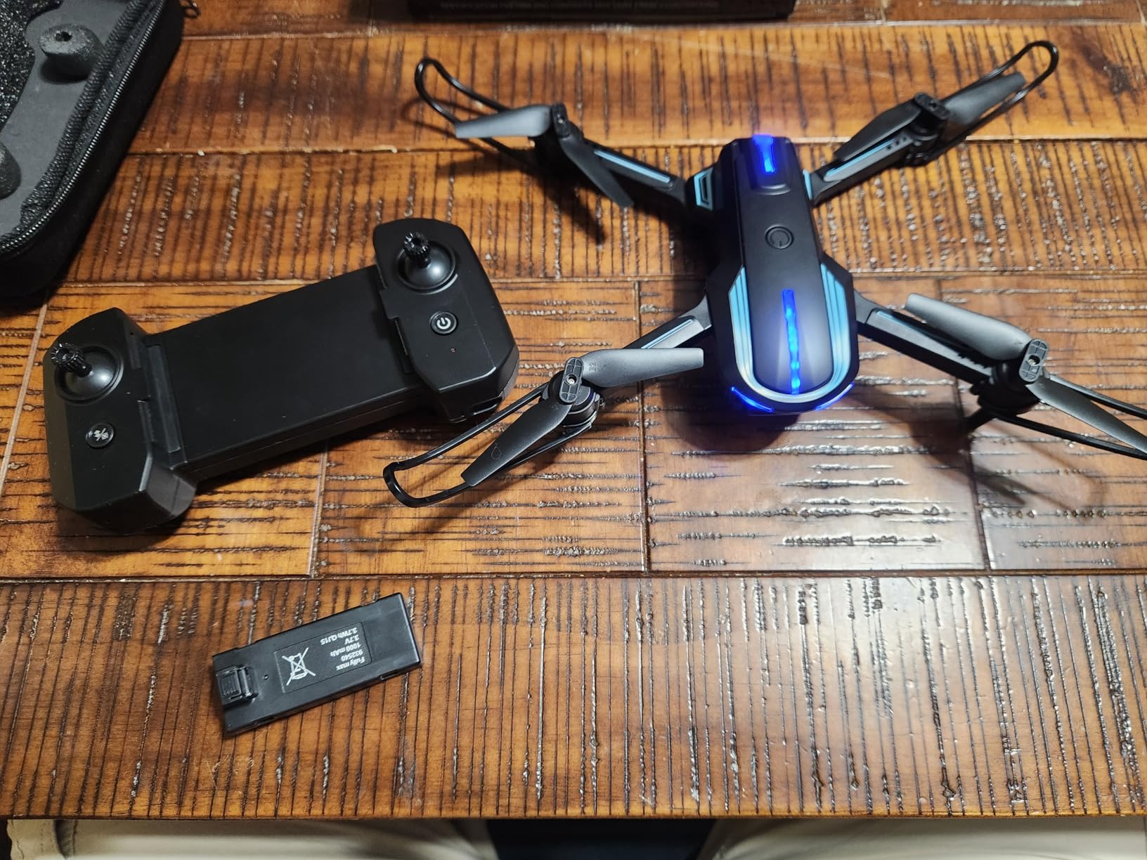 Drone with Camera for Adults Beginners Kids, Fun 1080P Foldable Mini Drone for Exciting Indoor Outdoor Play, RC Quadcopter with 2 Batteries, One Key Start, Easy to Fly, Altitude Hold, 3D Flips customer photo 1