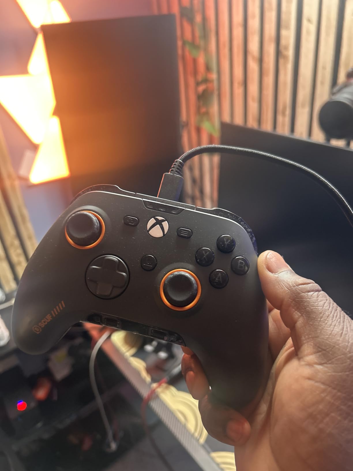 SCUF VALOR PRO Wired Performance Xbox Controller customer photo 2