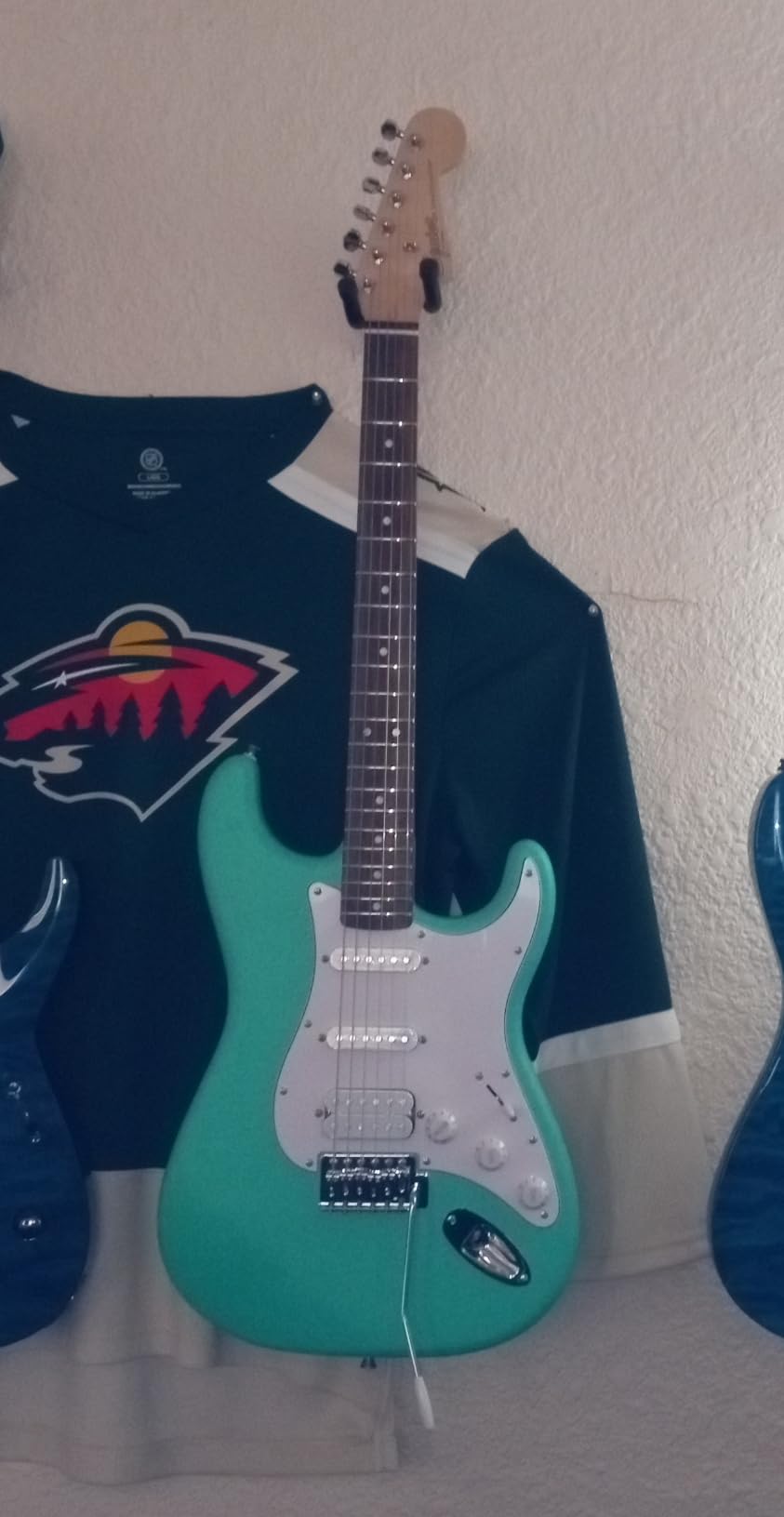 Squier Debut Series Stratocaster HSS Electric Guitar, Sea Foam Green with Satin Urethane Finish customer photo 2