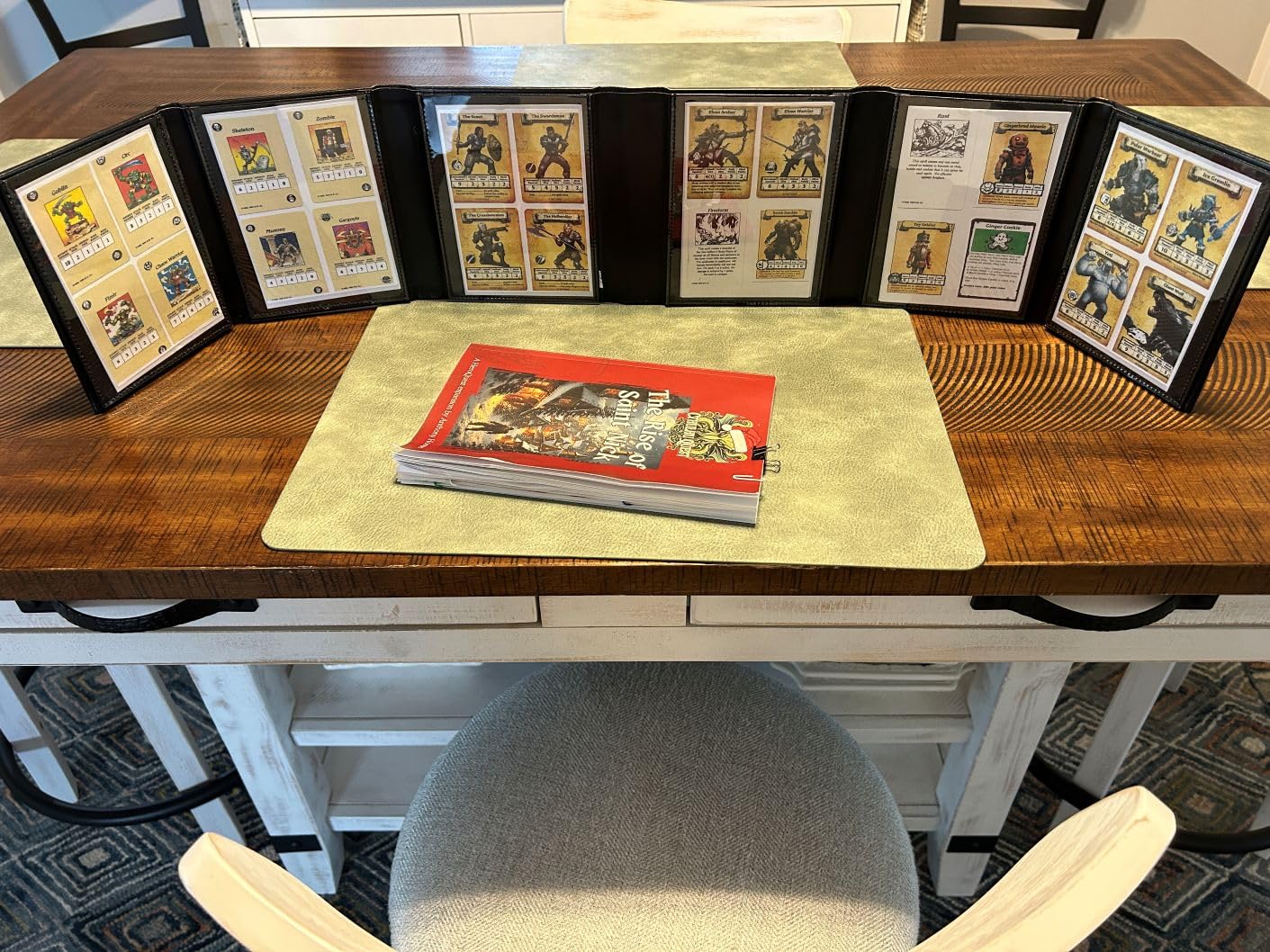 CASEMATIX Miniature DM Screen - 6-Panel Faux Leather Mini Dungeon Master Screen for TTRPGs, Compact DnD DM Screen for Better Player Connection & Immersive Tabletop RPG Sessions with Low-Profile Design customer photo 1