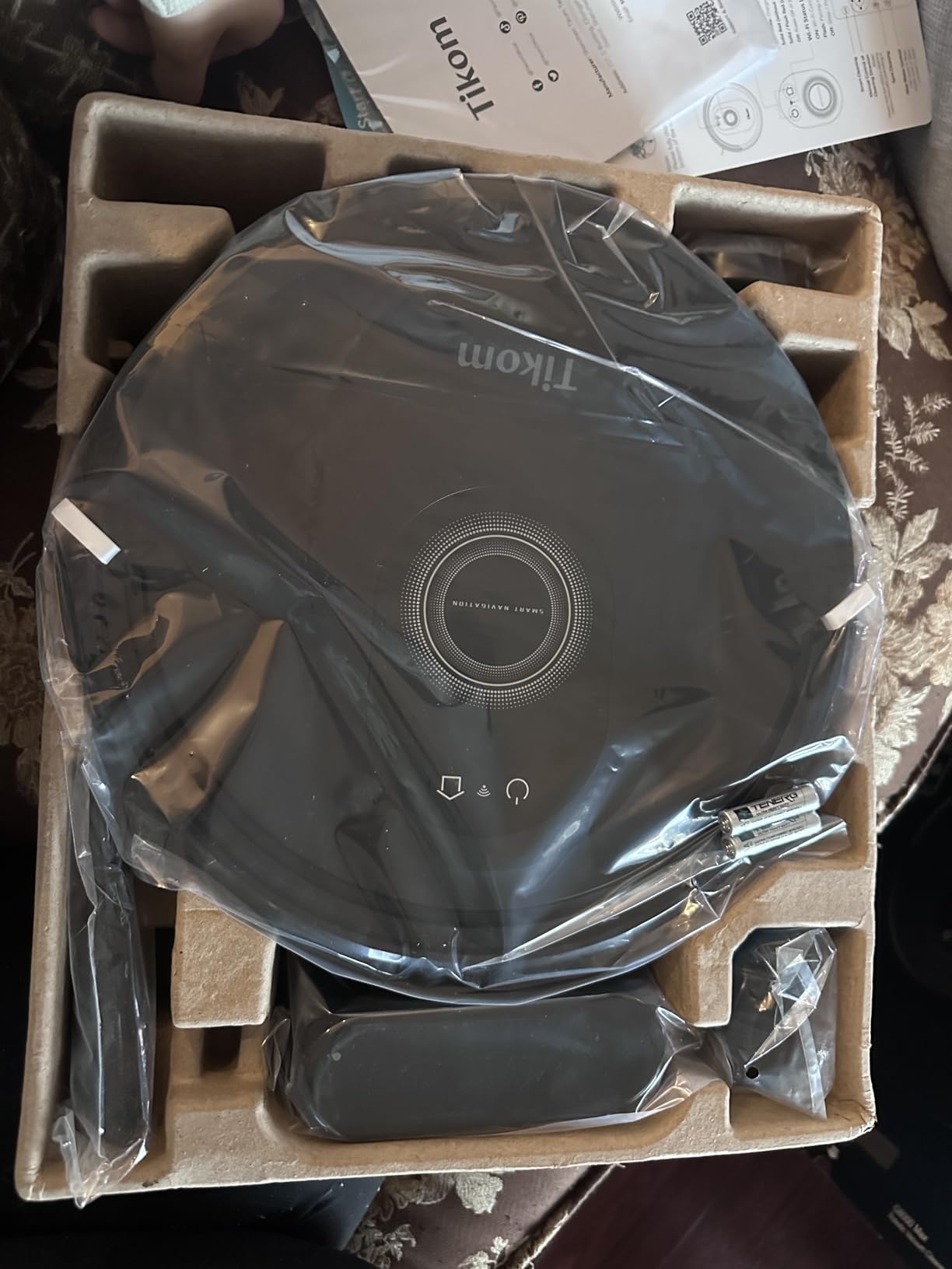 Tikom Robot Vacuum and Mop Combo, 5000Pa Robotic Vacuum Cleaner, 150 Min Max, App & Remote Control, Ideal for Hard Floor, Carpet, Pet Hair, Self-Charge customer photo 2