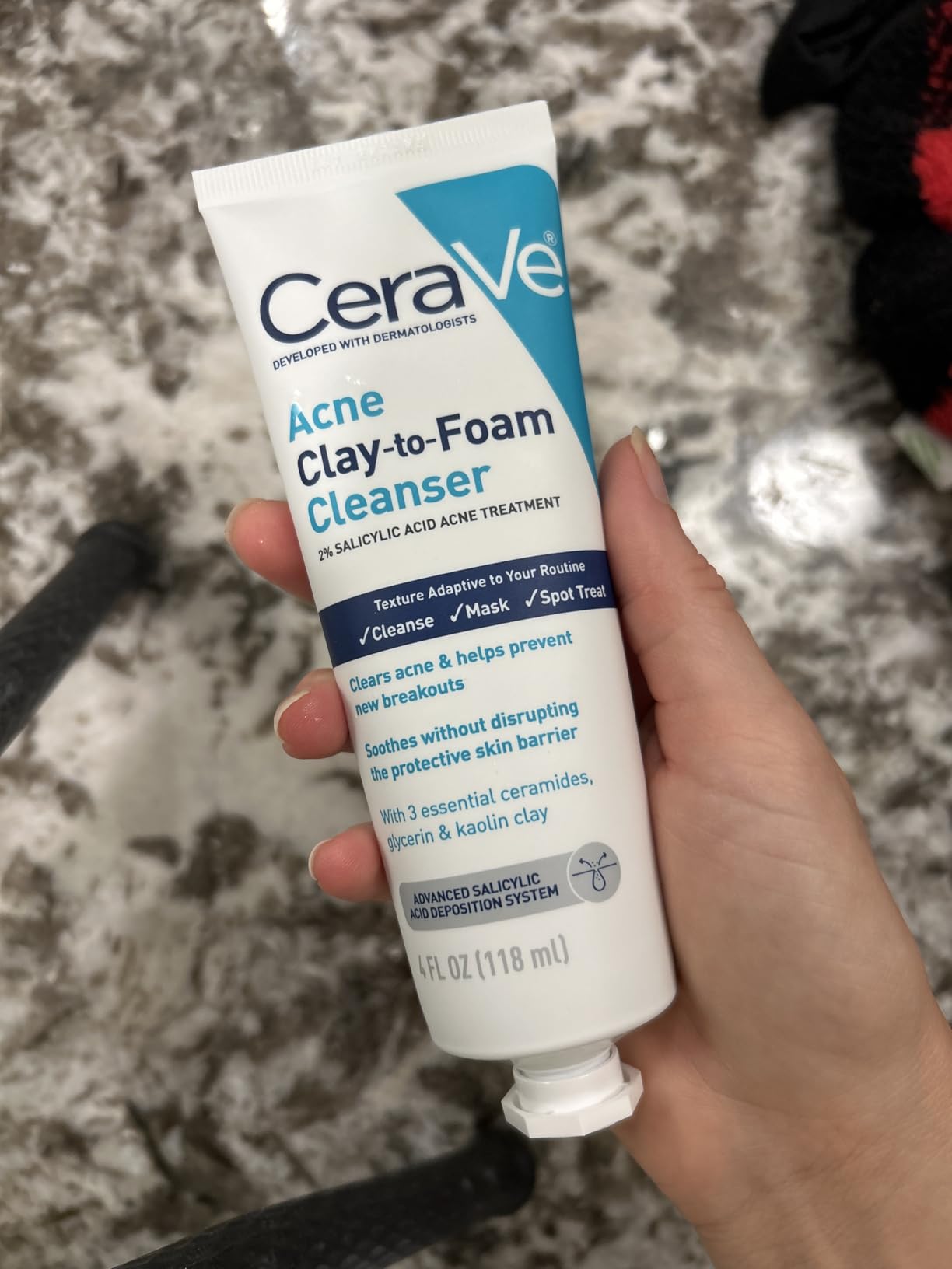 CeraVe Clay To Foam Acne Face Wash, Multi-Use Salicylic Acid & Kaolin Clay Acne Spot Treatment Clears Pimples & Blackheads, Prevents Breakouts, Hydrates & Soothes, Fragrance-Free, Non-Comedogenic, 4oz customer photo 1