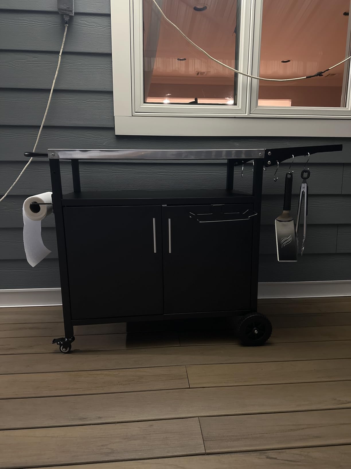 JY QAQA Outdoor Grill Cart with Storage, Patio Kitchen Island Outdoor Grill Table with Wheels, BBQ Cart Movable Pizza Oven Table Stand, Storage Cabinet, Foldable Tabletop, (Black) customer photo 2
