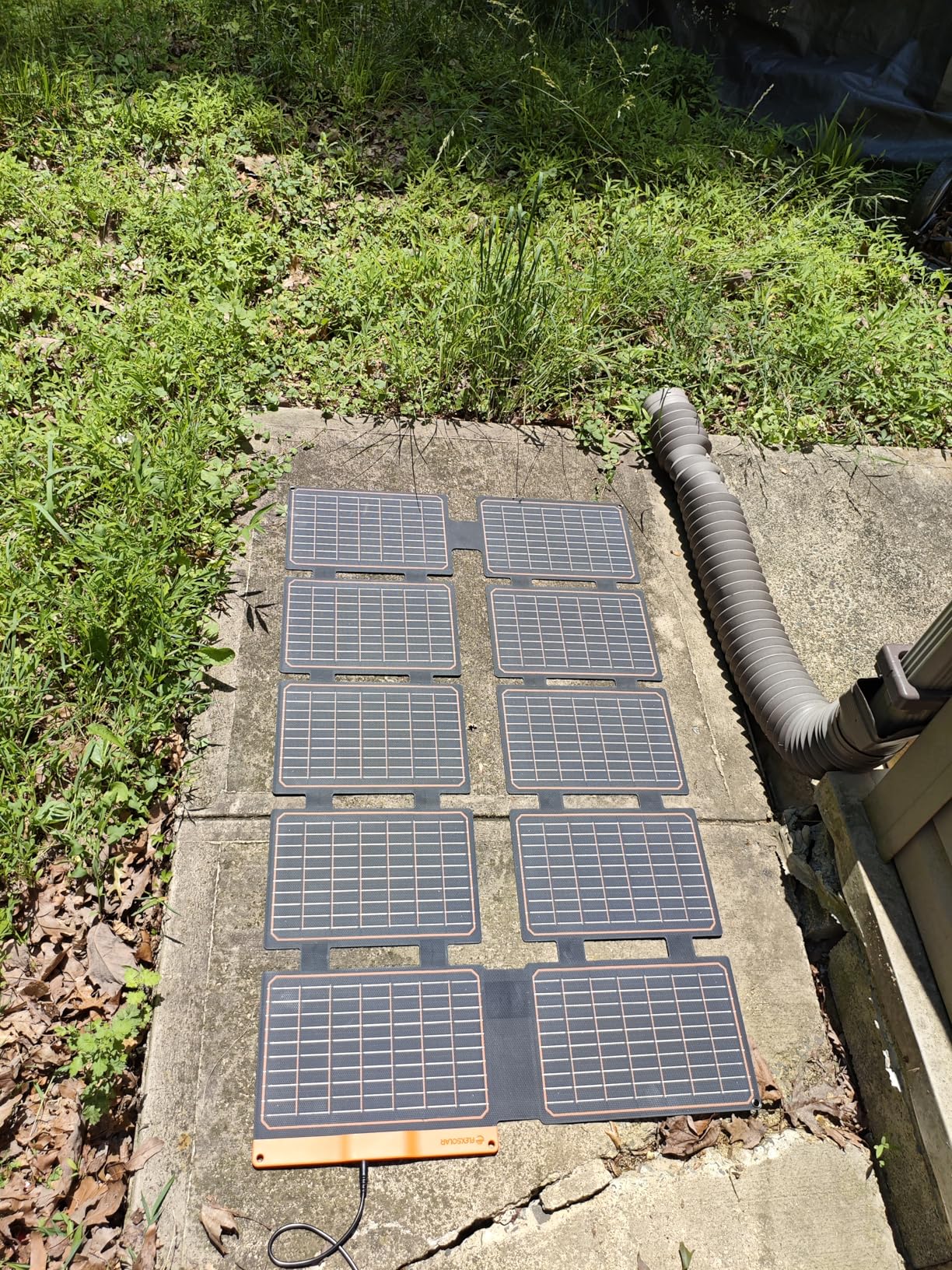 FlexSolar 100W Portable Solar Panel - 24% High Efficiency, IP67 Waterproof, QC3.0 USB-A/USB-C/DC Output for Small Power Station, Camping, RV & Emergency customer photo 1