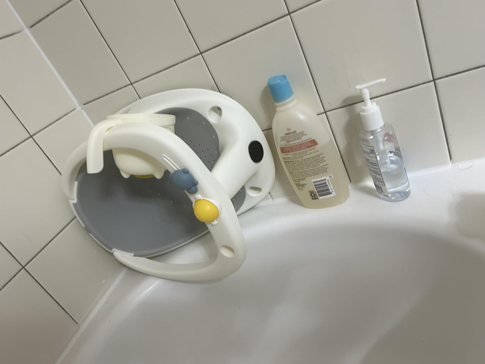 Baby Bath Seat for Babies 6 Months & Up - Bathtub Seats for Babies Sitting Up with Rinse Cup, Non-Slip, Comfortable, Infant Bath Essentials, Gray customer photo 1