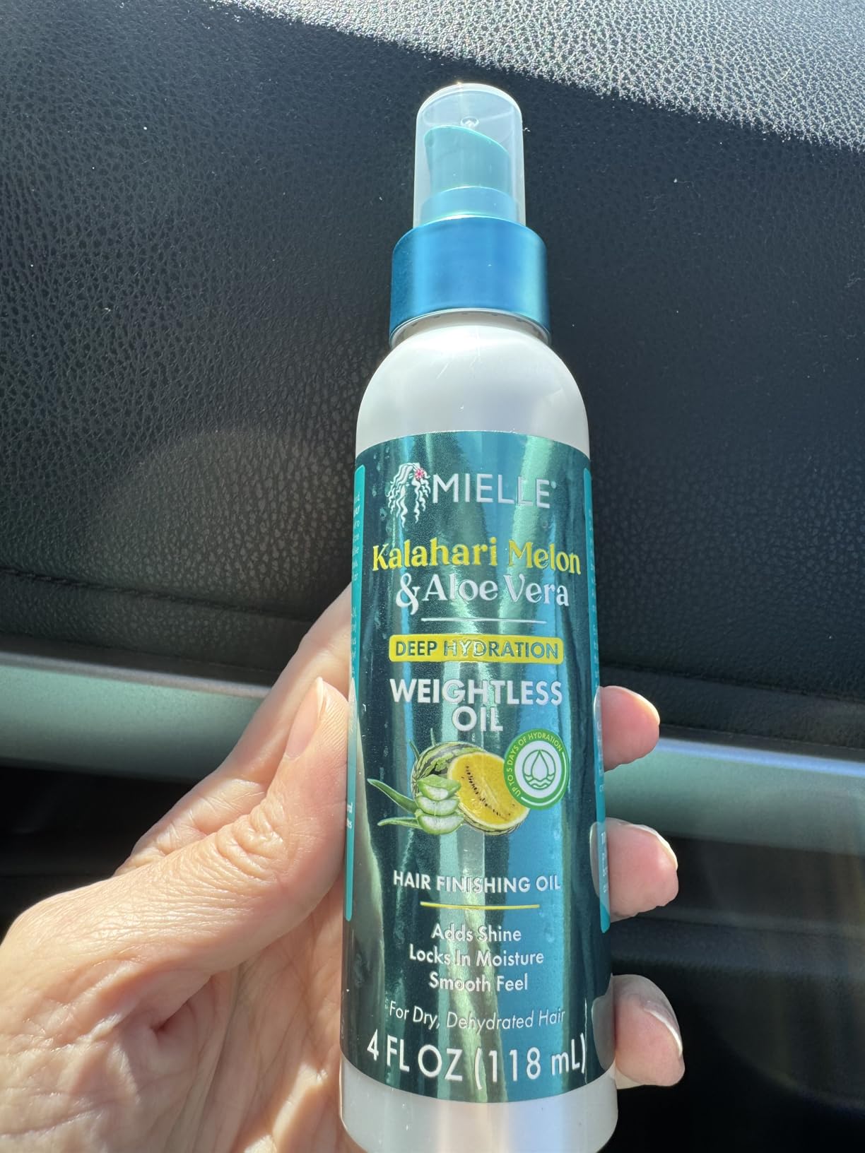 Mielle Organics Weightless Hair Oil - Kalahari Melon & Aloe Vera Deep Hydration Hair Treatment for Dry, Curly and Textured Hair - Lightweight, Non-Greasy Formula for Long-Lasting Hydration, 4 Ounce customer photo 2