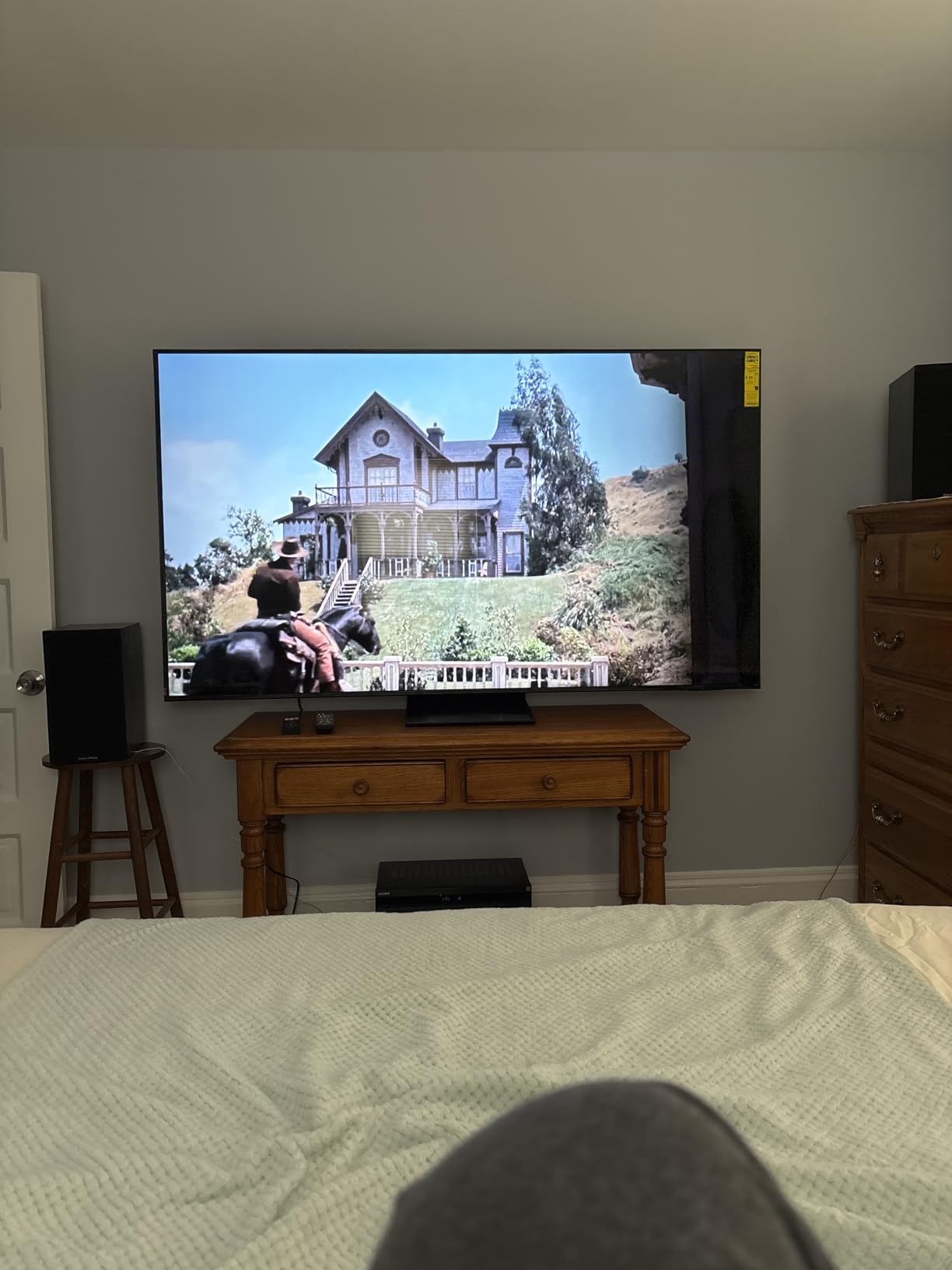 Samsung 55-Inch Class Neo QLED QN70F 4K Mini LED Smart TV (2025 Model) NQ4 AI Gen2 Processor, Quantum Matrix Technology Slim, Motion Xcelerator 144Hz, Samsung Vision AI, Alexa Built-in customer photo 1