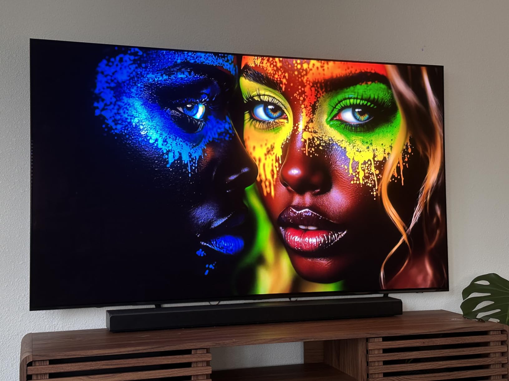 Samsung 77-Inch Class S90F Smart TV (2025 Model, 77S90F) customer photo 1
