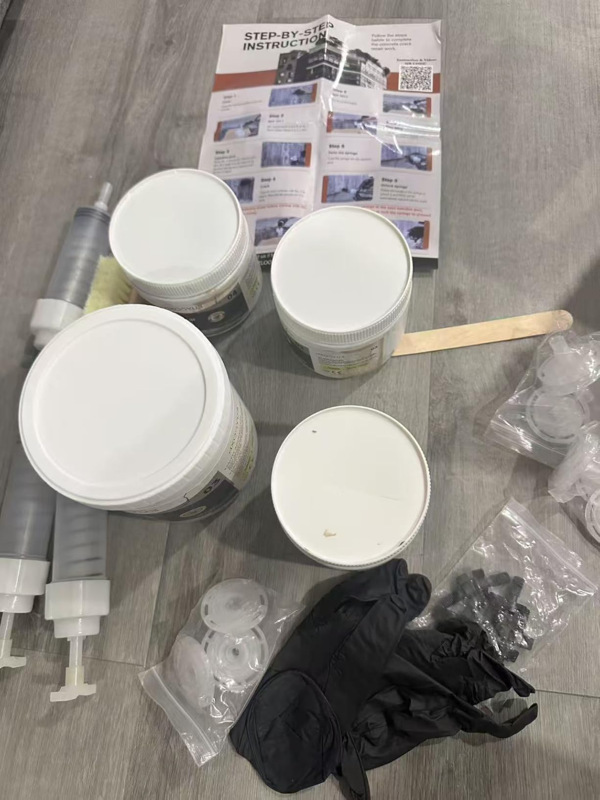 Concrete Foundation Crack Repair Kit, with Automatic Injector, High Performance, Filler for Wall Cracks, Stops Water Leaks & Radon Gas, Drill-Free, Quick-Setting Waterproof Sealing Solution customer photo 1