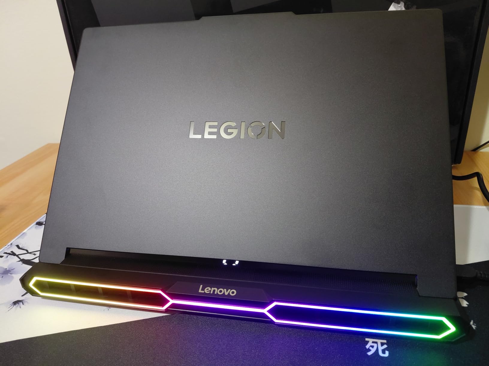 Lenovo Legion Pro 7i - Gaming Laptop - Intel Core Ultra 9 275HX - 16