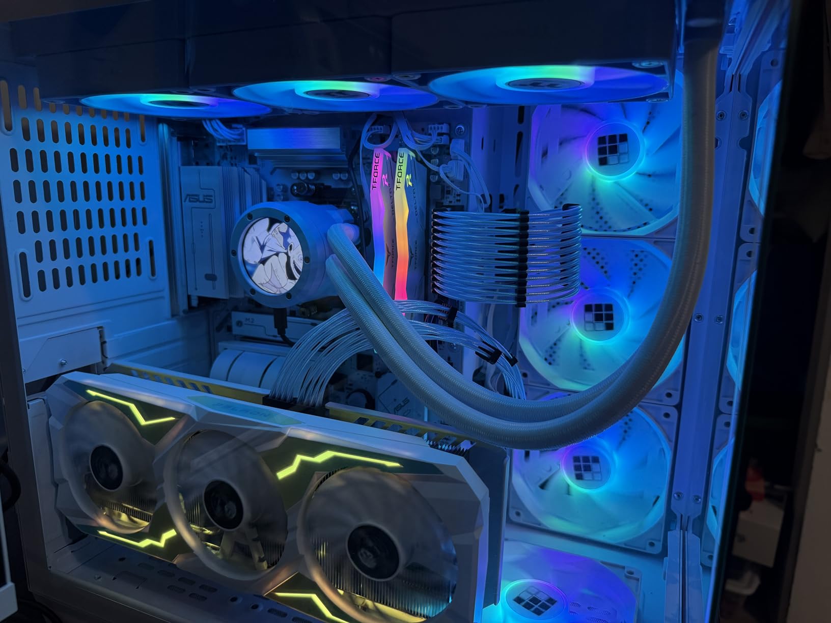 TEAMGROUP T-Force Delta Alpha RGB DDR5 Ram 32GB Kit (2x16GB) 6000MHz CL38 White customer photo 1