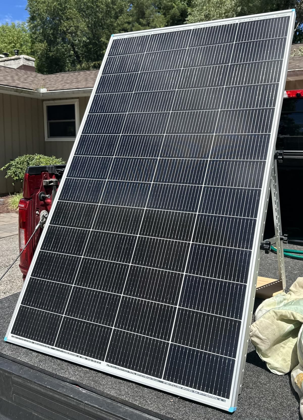 Renogy Solar Panels 200 Watt N-Type, 200W Solar Panel 16BB 25% High-Efficiency Solar Cell for 12V/24V Systems, PV Module Power Charger for Class B Van RV Marine Cabin Roof Home Farm customer photo 1