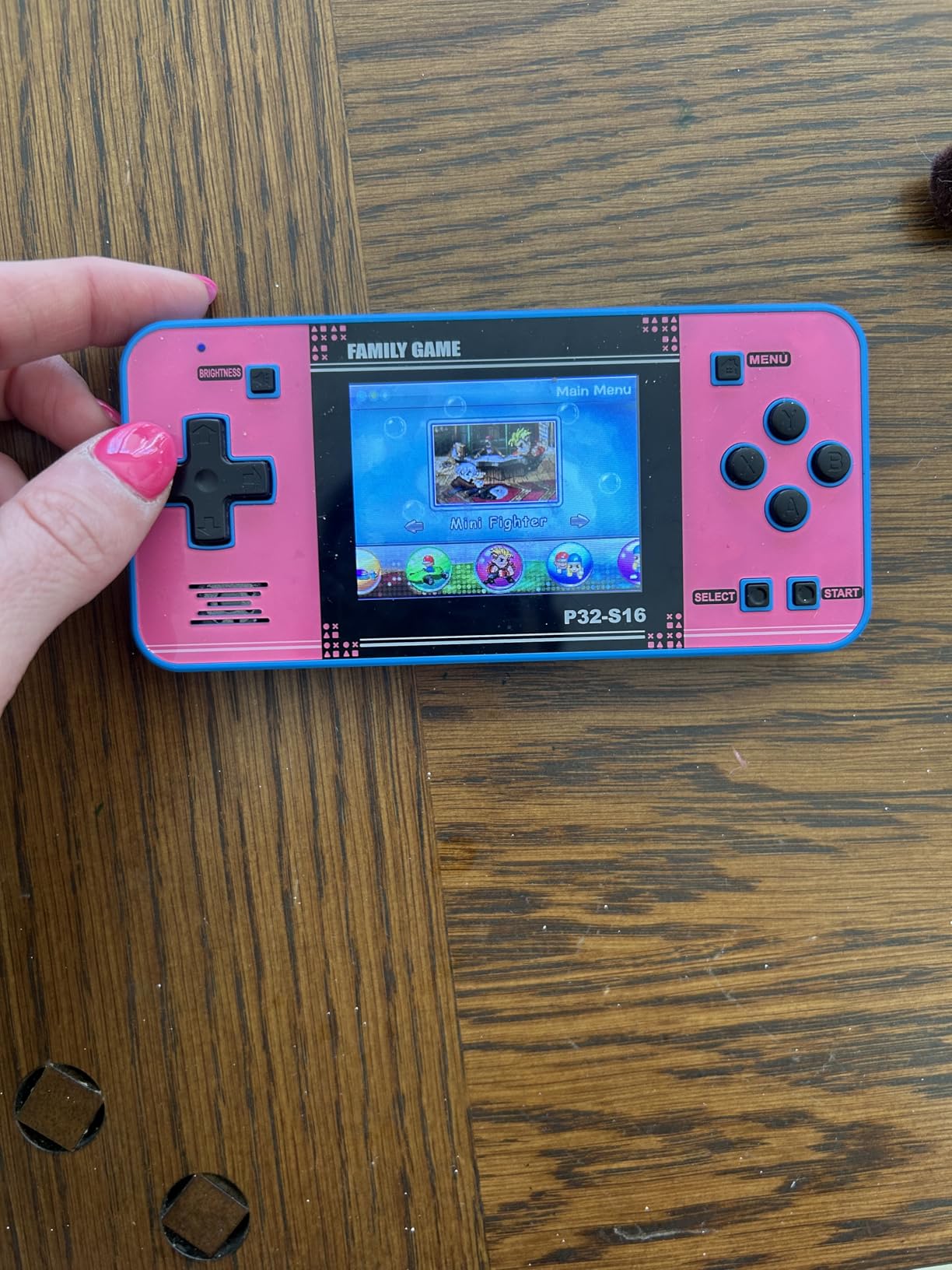 Handheld Game for Kids ，Built-in 220 32-bit Video Games, 3.0