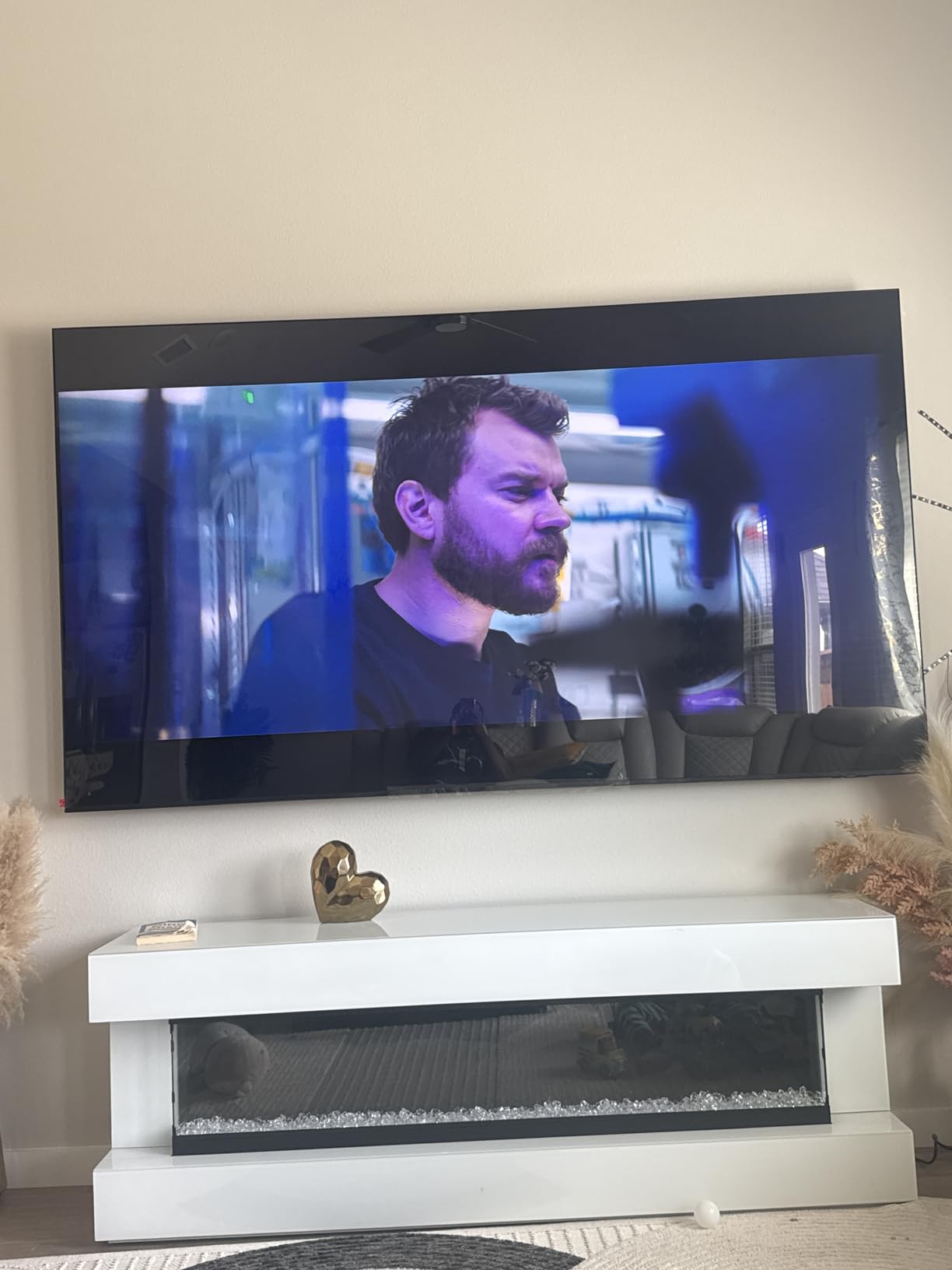 Samsung 85-Inch Class QLED Q7F Series Samsung Vision AI Smart TV (2025 Model, 85Q7F) - Quantum HDR, 4K Upscaling, Gaming Hub customer photo 2