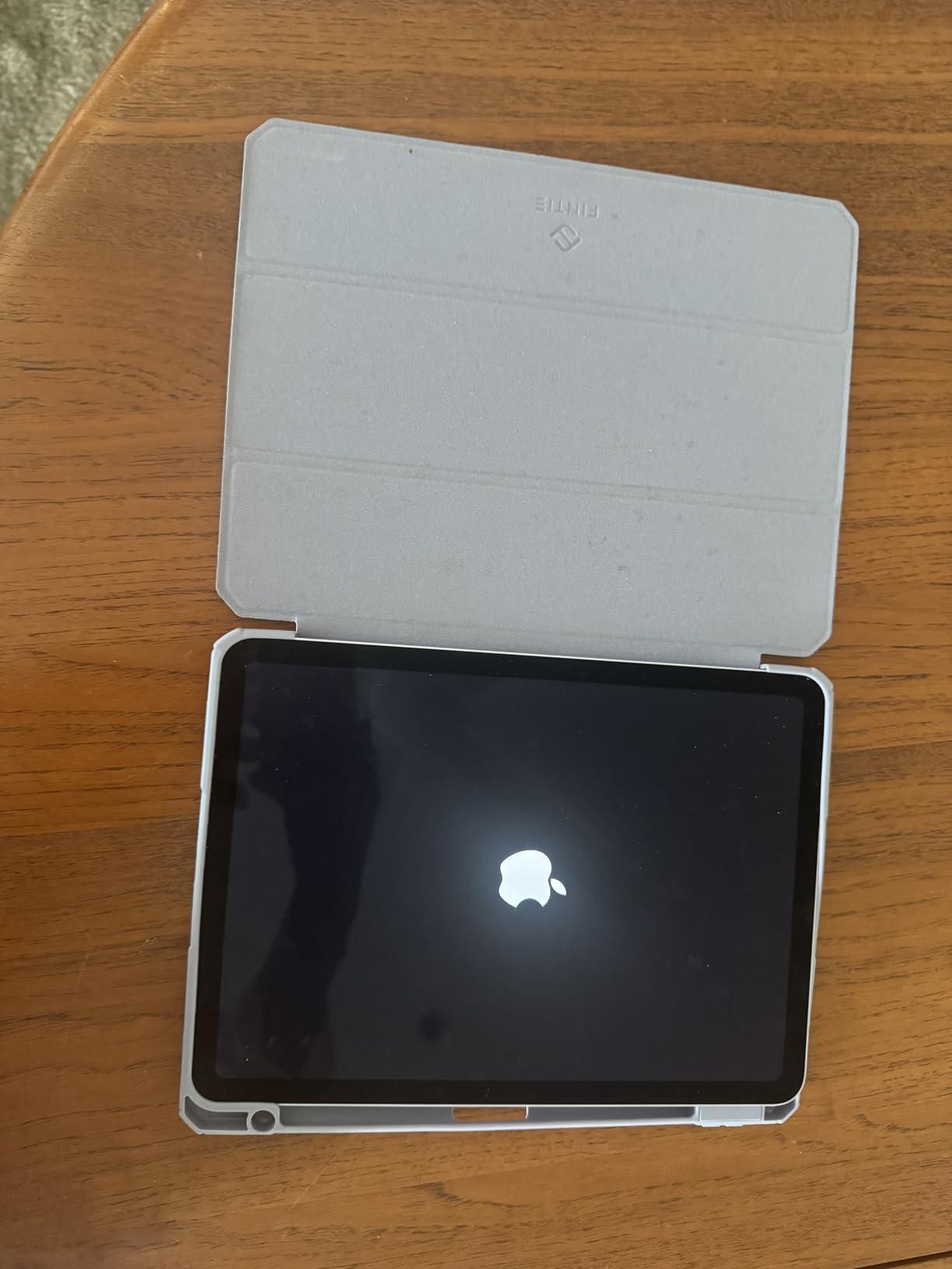 iPad Air 11-inch M3 chip, Liquid Retina Display, 256GB, Wi-Fi 6E + 5G Cellular, 12MP Cameras, Touch ID, All-Day Battery - Starlight customer photo 1
