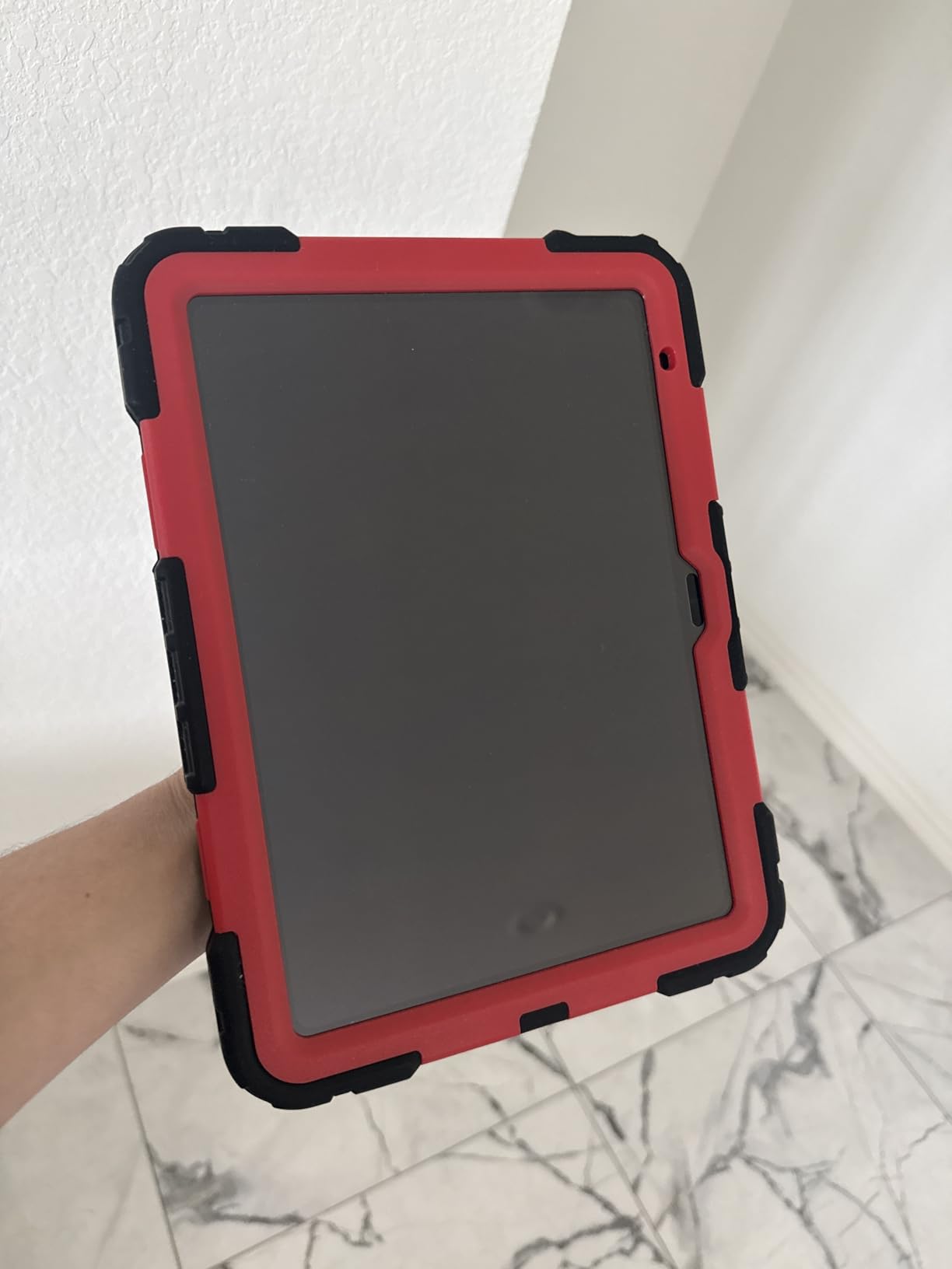 iPad 11-inch A16 chip, Liquid Retina Display, 128GB, Wi-Fi 6 + 5G Cellular, 12MP Cameras, Touch ID, All-Day Battery - Blue customer photo 2