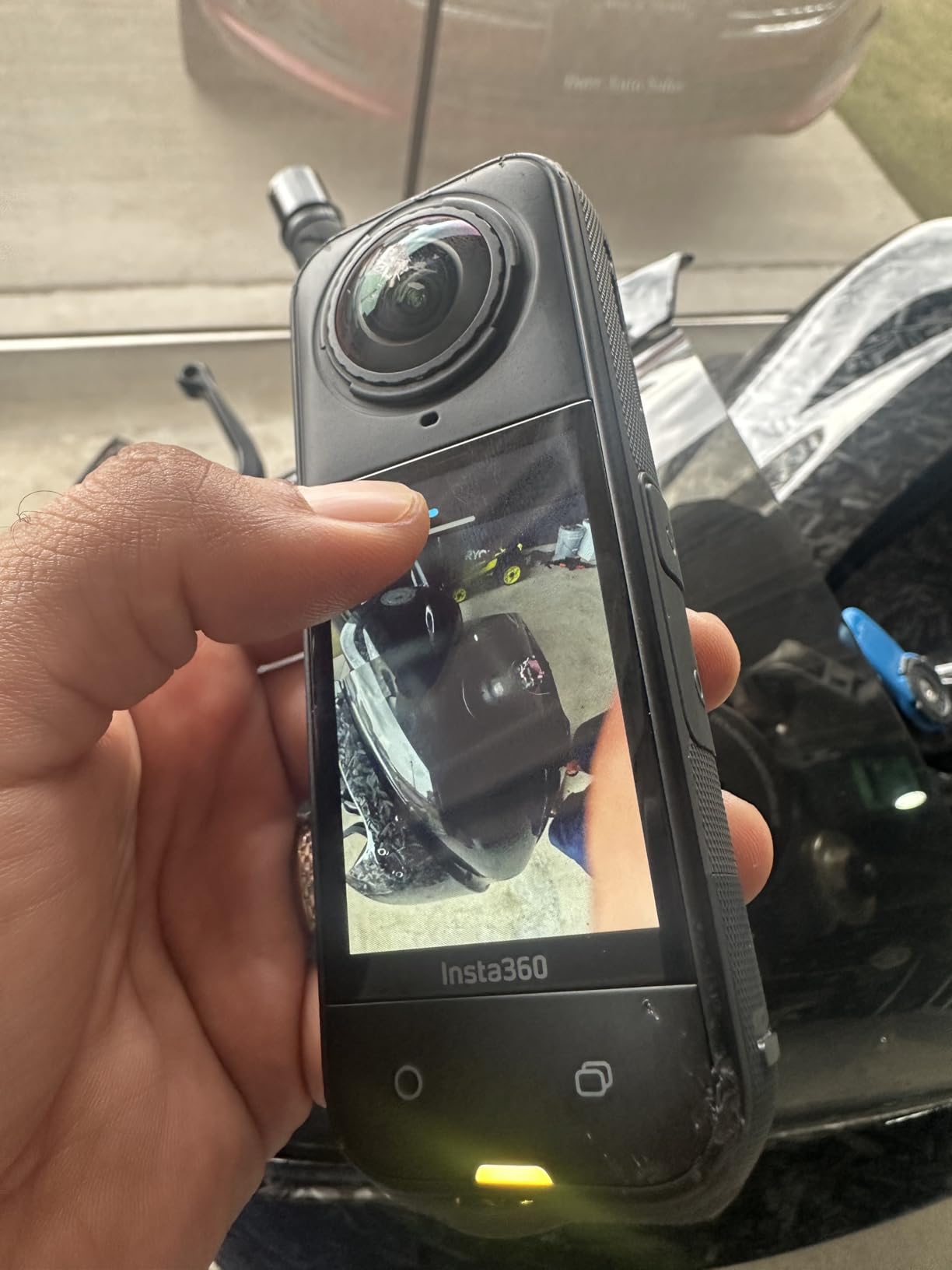 Insta360 X5 Get-Set Bundle - Waterproof 8K 360° Action Camera, Leading Low Light, Invisible Selfie Stick Effect, Rugged and Replaceable Lens, 3-Hour Battery, Built-in Wind Guard, Stabilization customer photo 2