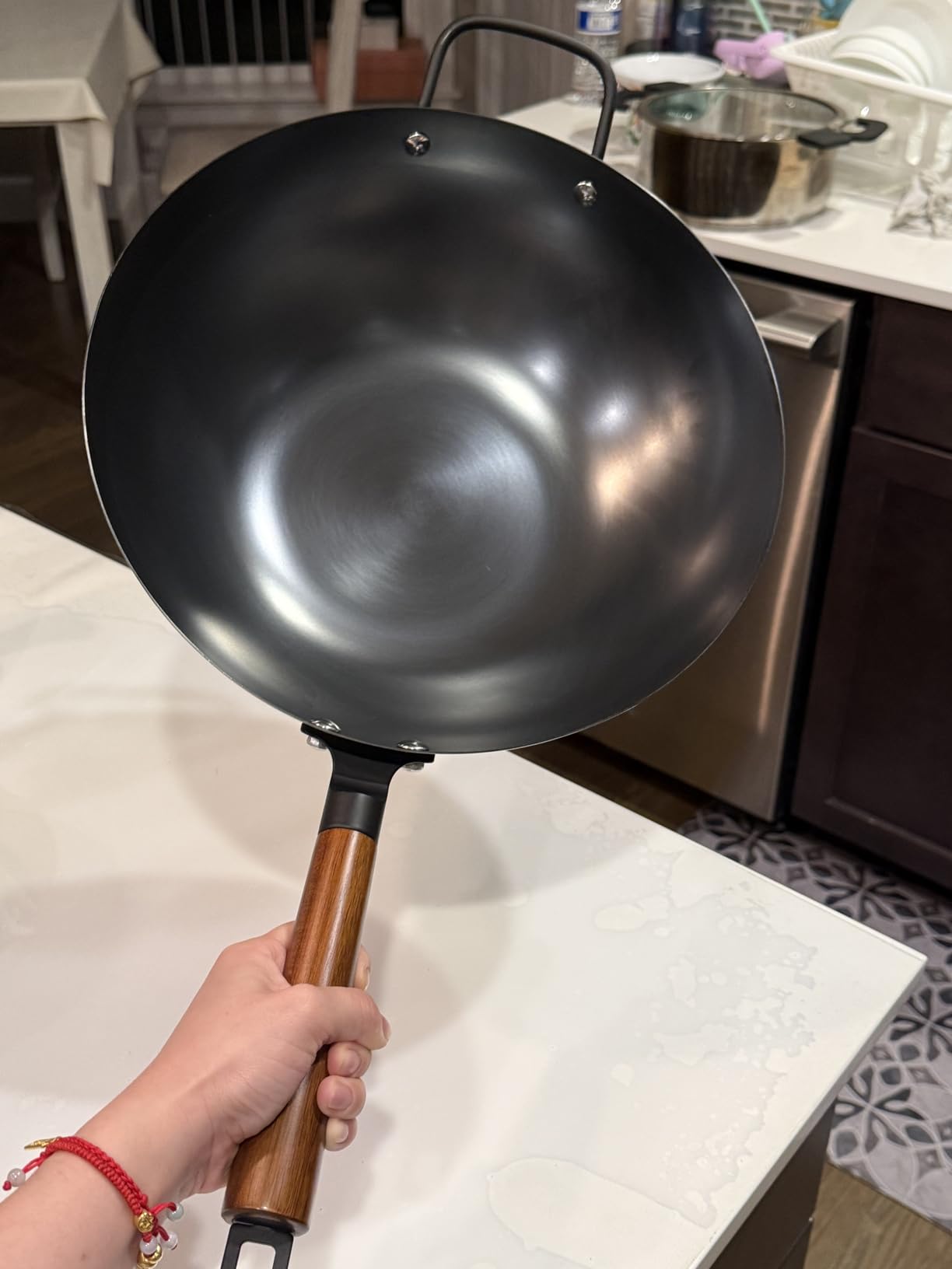 Amazon Basics Carbon Steel Pre-Seasoned Wok, All Cooktop Friendly, 12.6 in. customer photo 2
