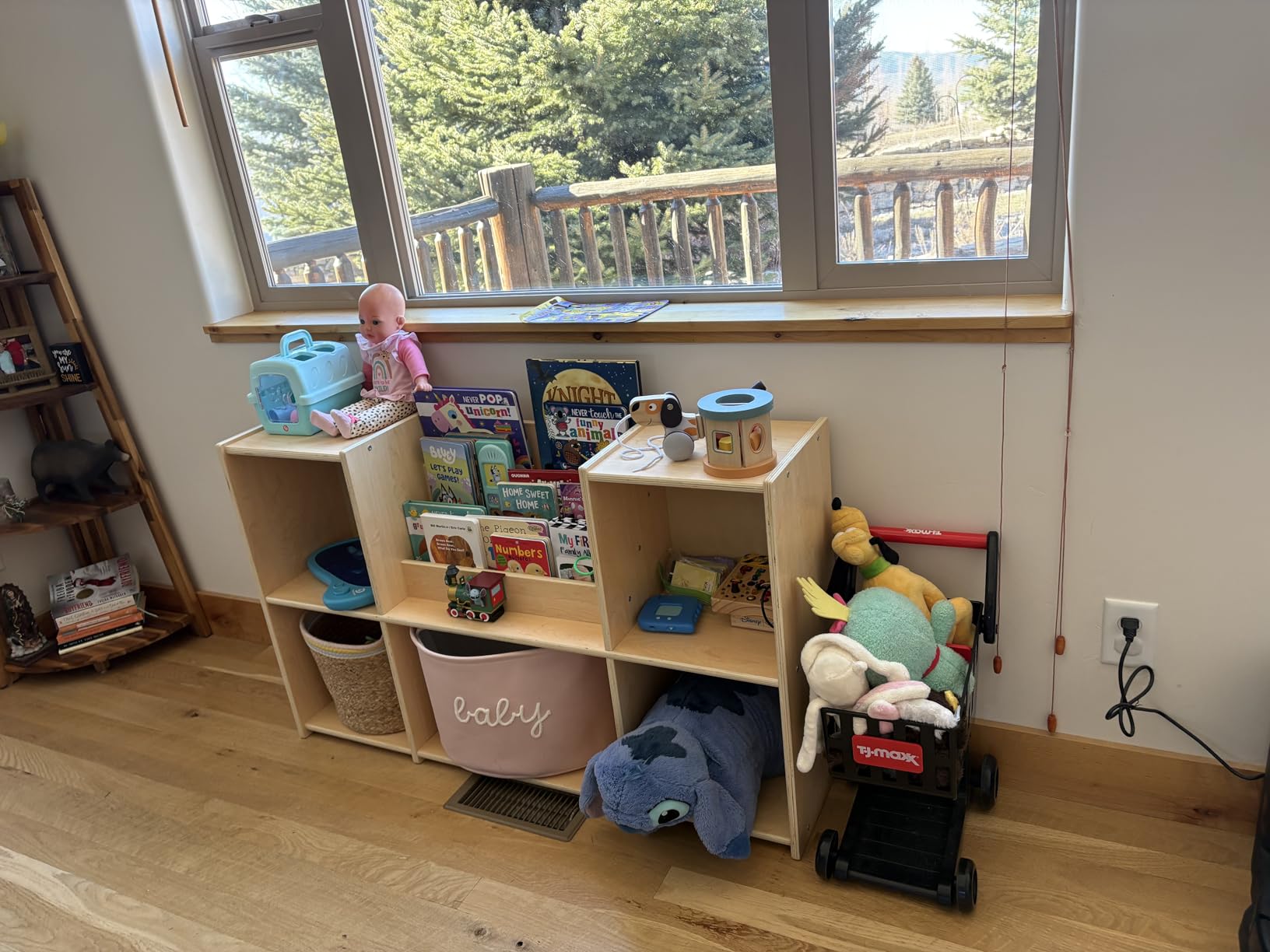 OOOK Montessori Bookshelf and Toy Storage Organizer, 2-Tier Horizontal Bookshelf, 5-Compartment Toy Storage Cabinet with Book Rack, Ideal Choice for Kids Classroom Organizer, Playroom and Daycare customer photo 1
