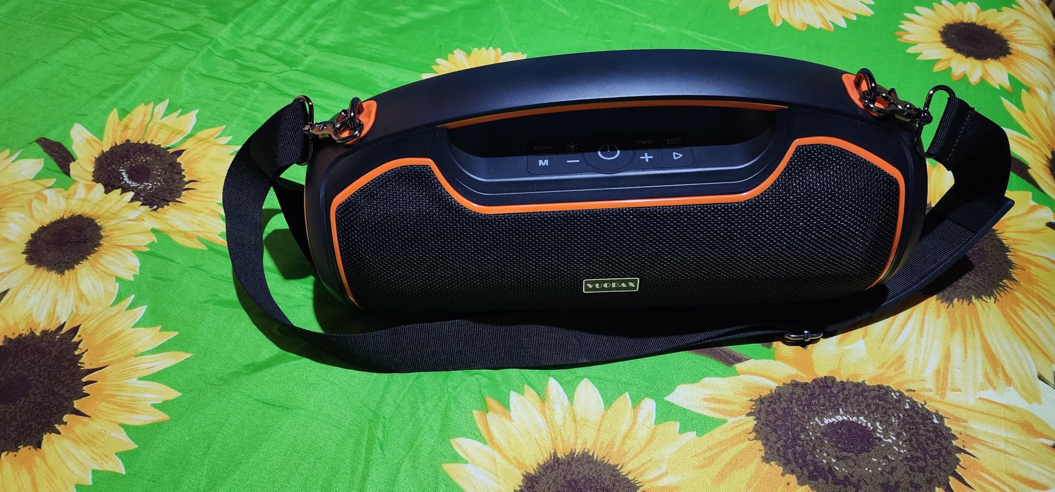 Upgrade Portable Bluetooth Speakers Wireless, 200W MAX Loud Powerful Speaker with Deep Bass, IP65 Waterproof, BT5.4, for Outdoor, Party, Camping, Tailgating, Beach, Large Workshop, Garage, 24H Playtime customer photo 2