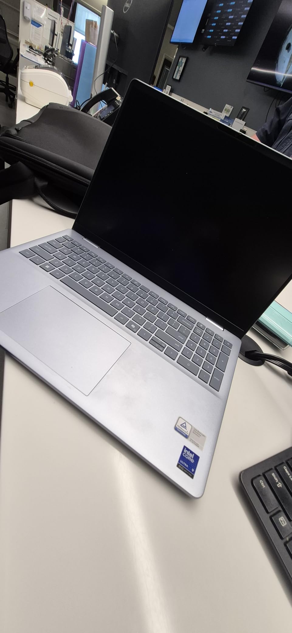 Dell 16 Plus Laptop DB16250-16.0-inch 16:10 2.5K (2560x1600) Display, Intel Core Ultra 9 288V, 32GB LPDDR5X Memory, 2TB SSD, Arc Graphics, Backlit Copilot Key Keyboard, Windows 11 Home customer photo 2